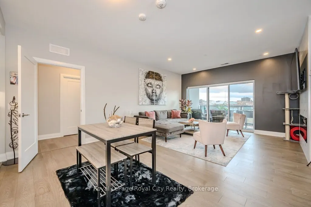 71 Wyndham Street S, #608