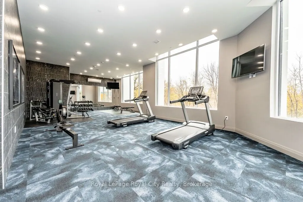 71 Wyndham Street S, #608