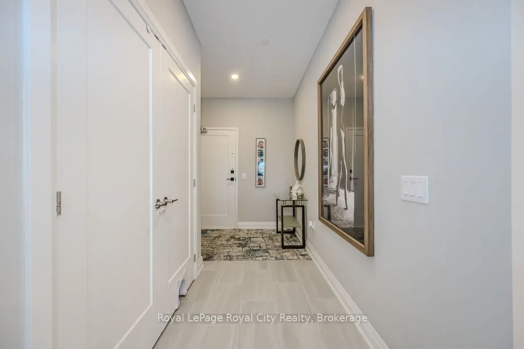 71 Wyndham Street S, #608