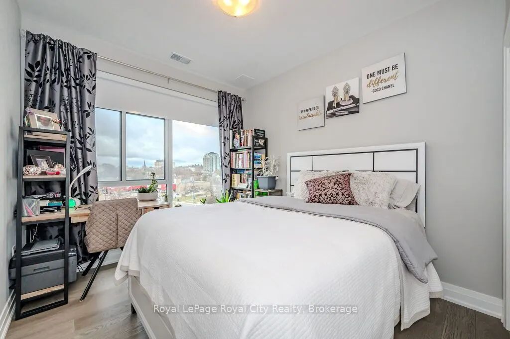 71 Wyndham Street S, #608