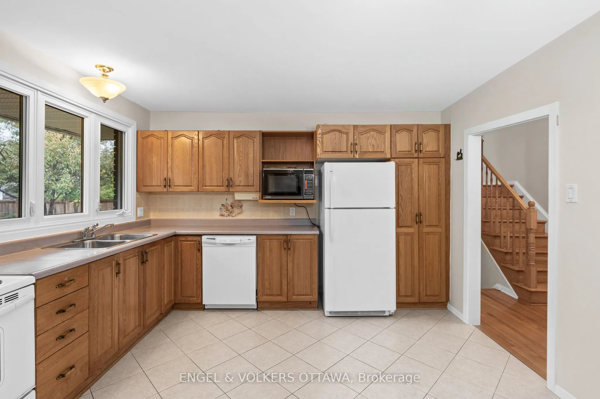 3348 Kodiak Street