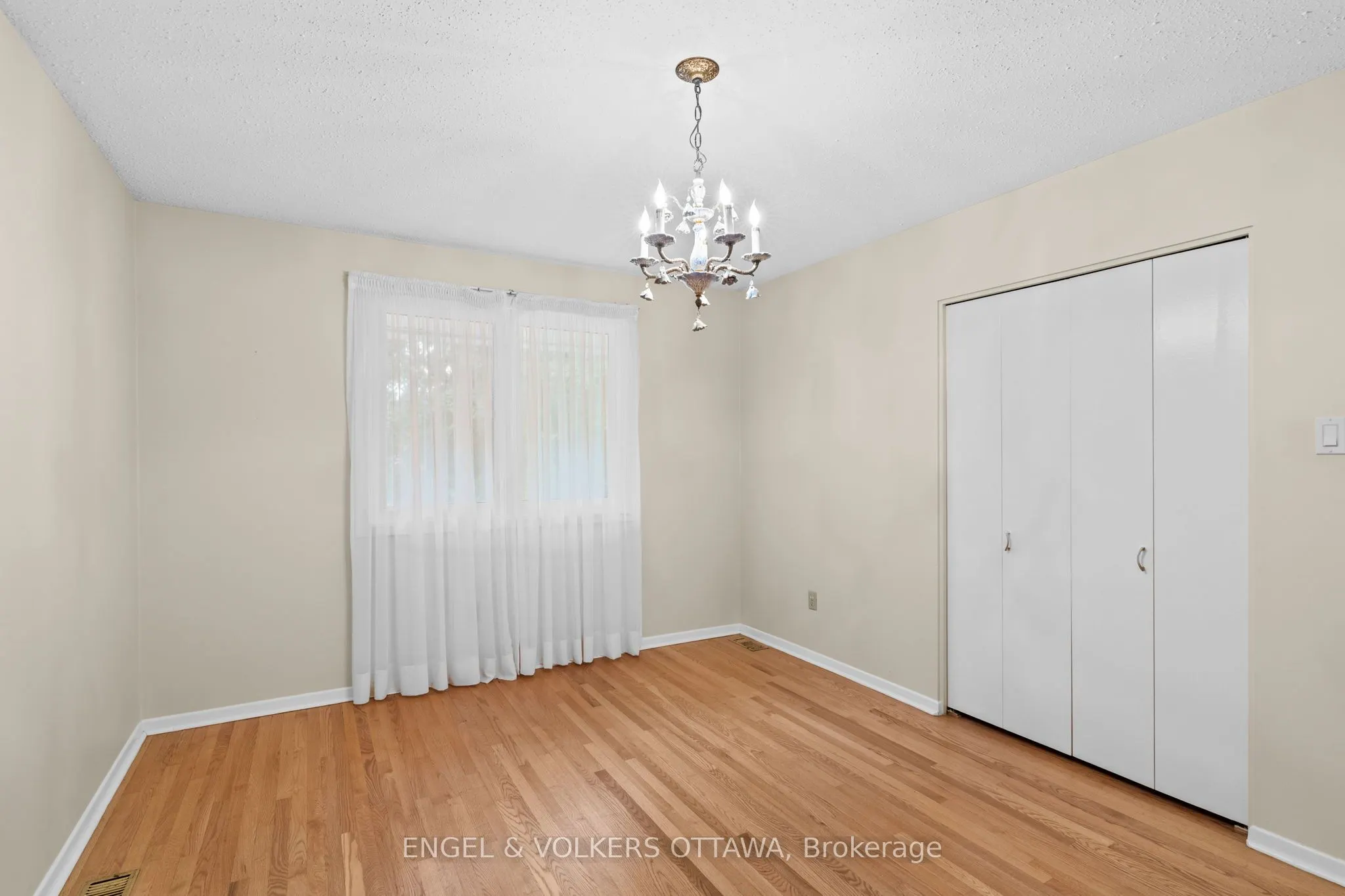 3348 Kodiak Street