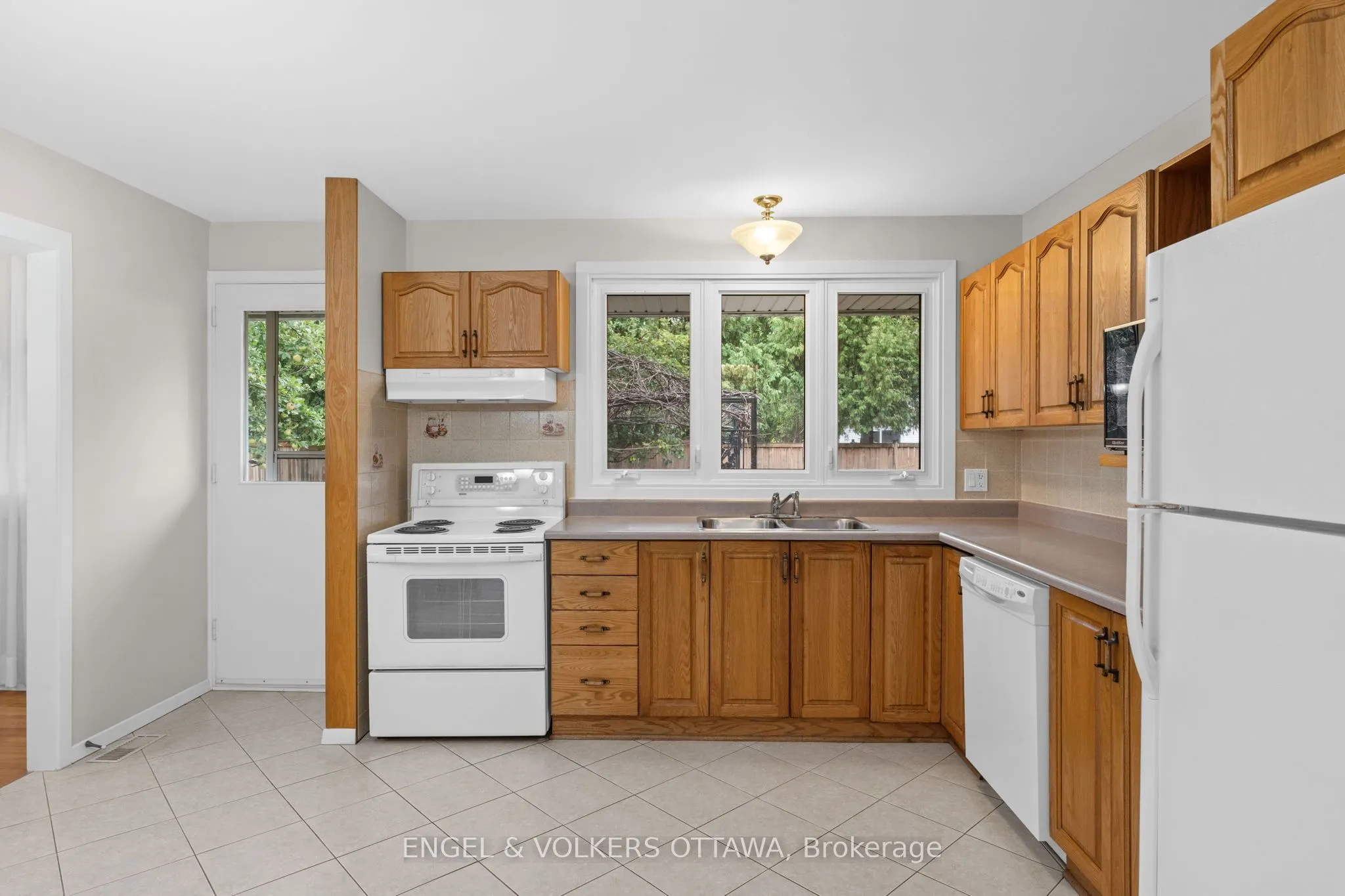 3348 Kodiak Street