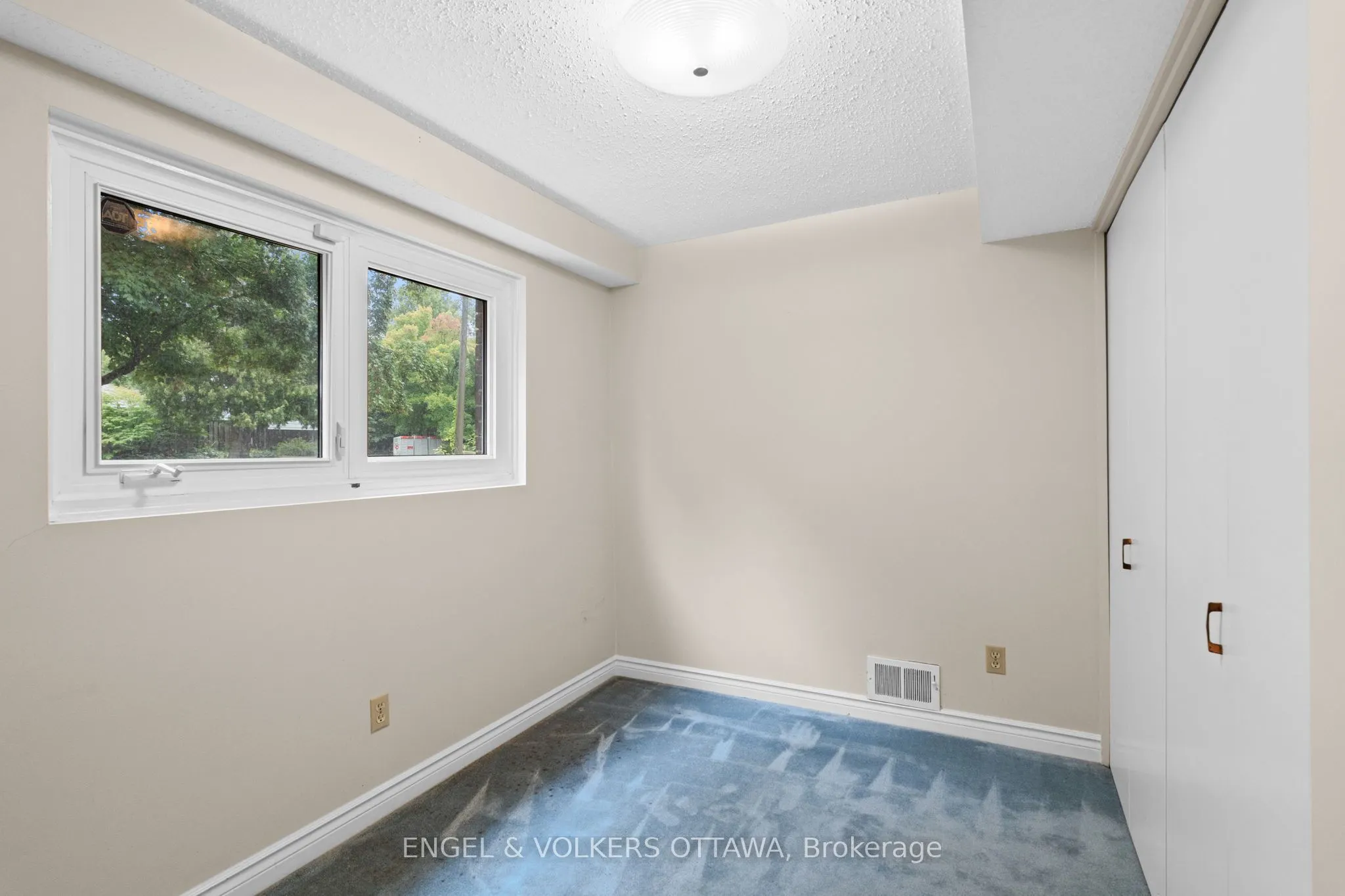3348 Kodiak Street