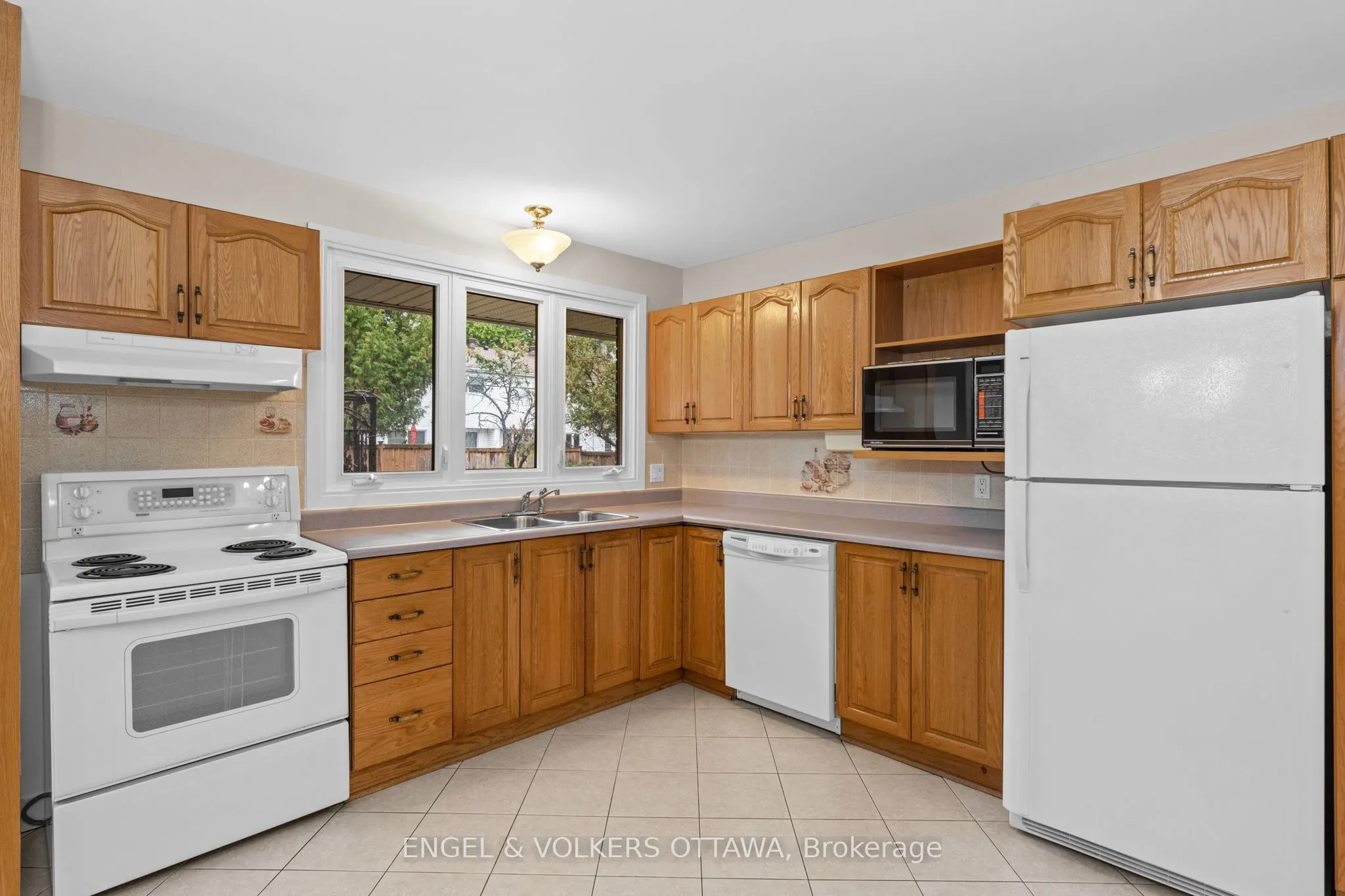 3348 Kodiak Street