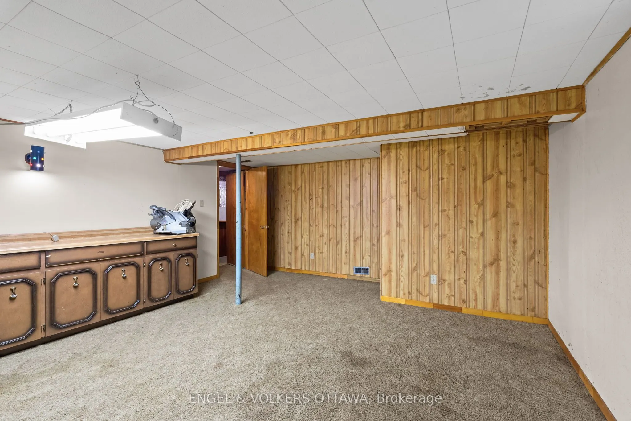 3348 Kodiak Street