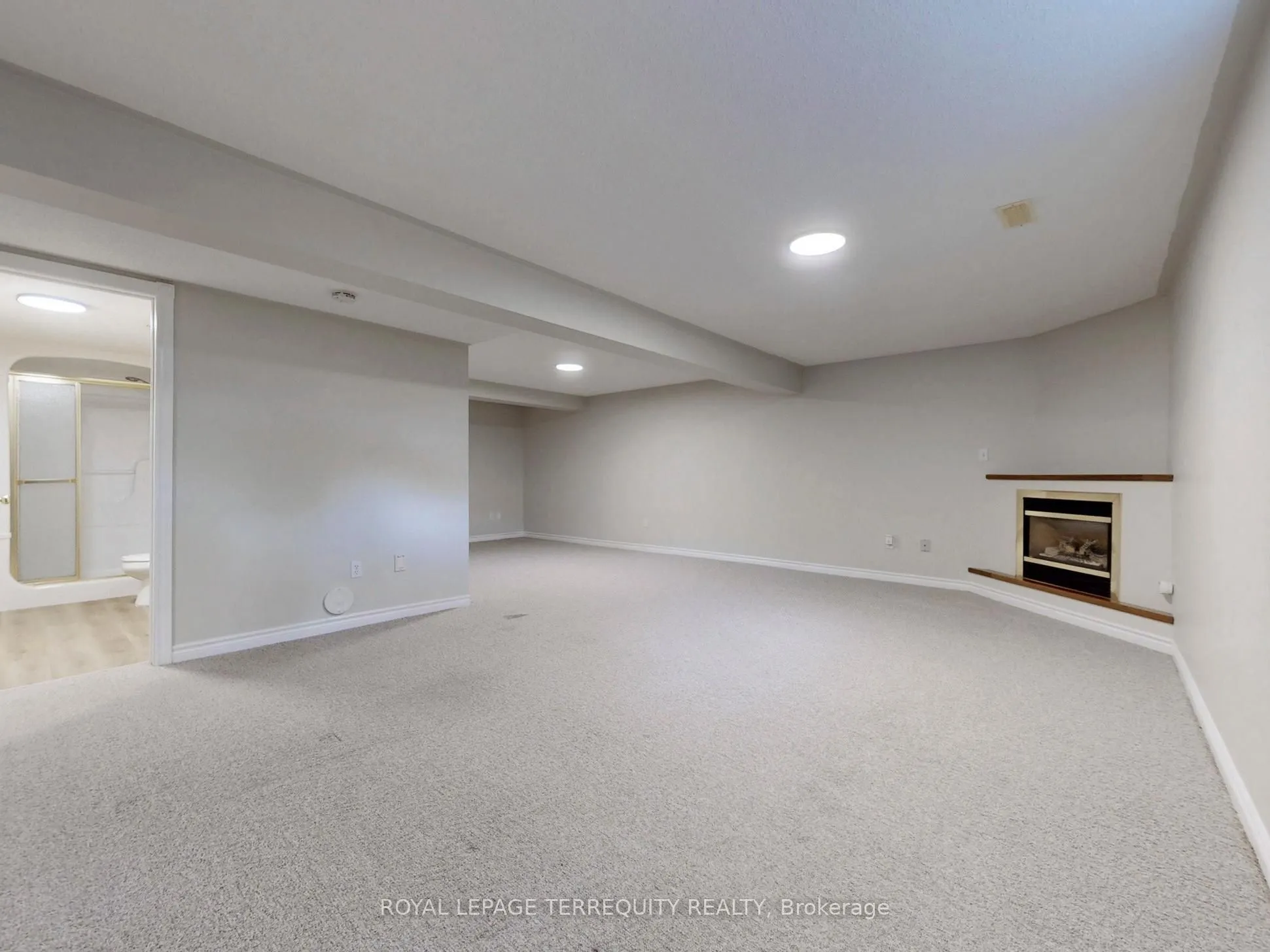 64C Harris Avenue, #22
