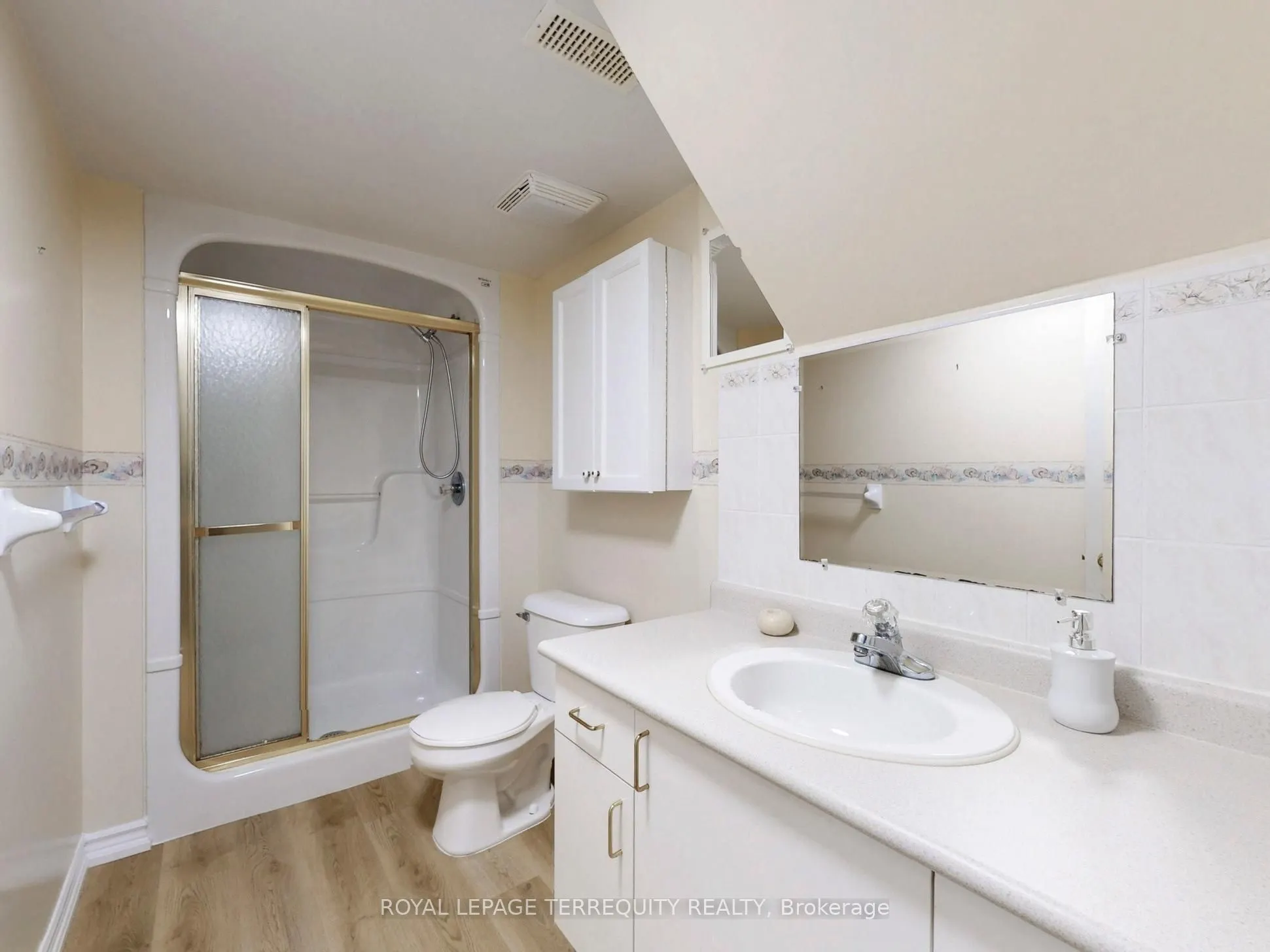 64C Harris Avenue, #22