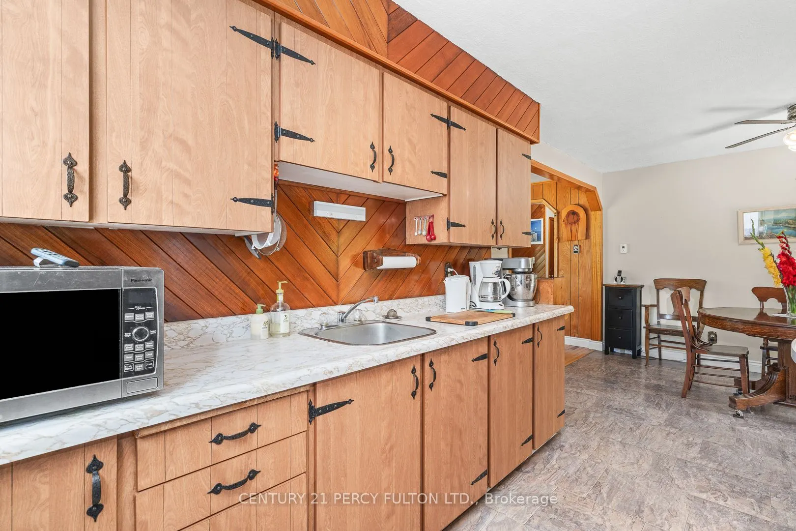 1004 Rosseau Lake 1 Road