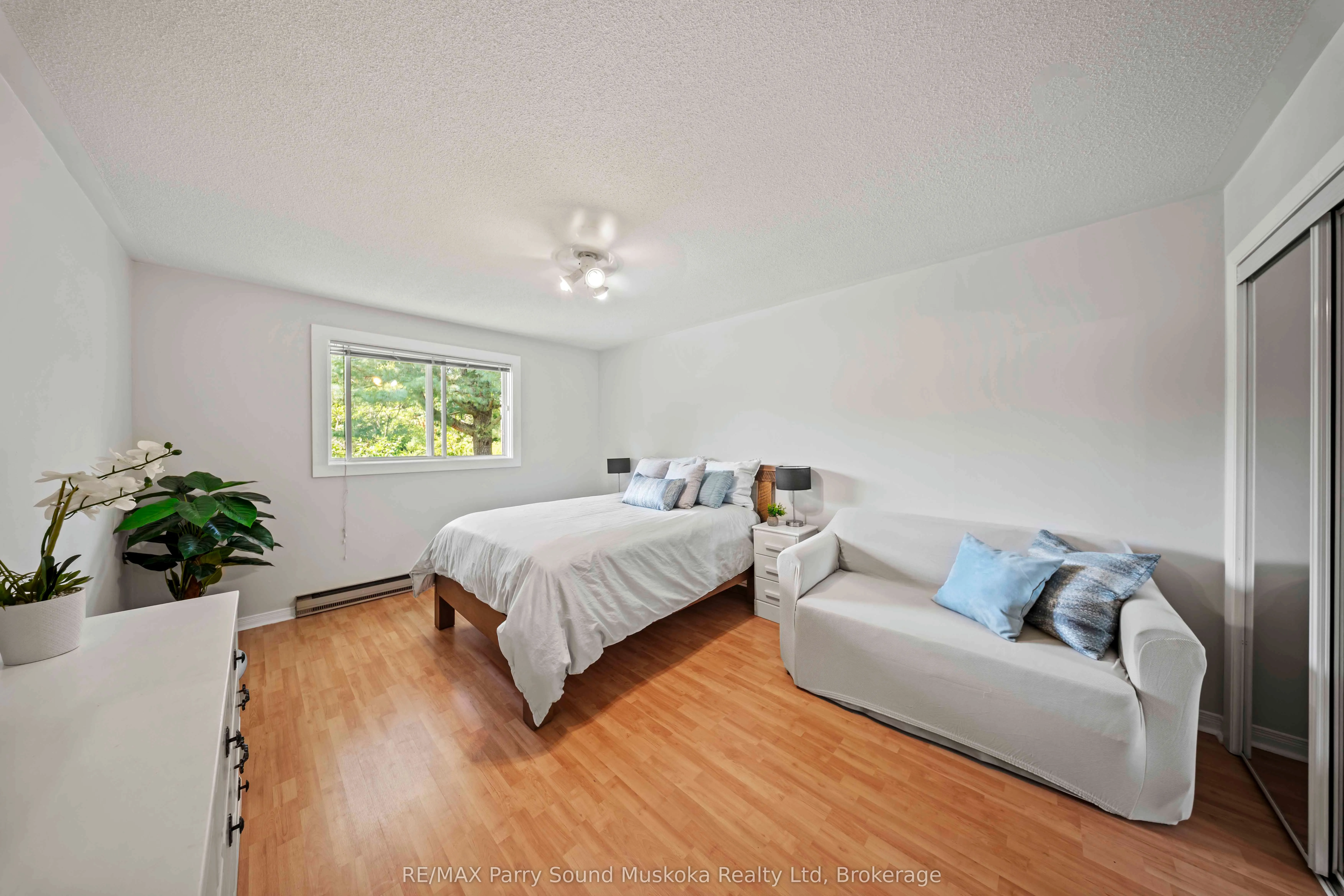 113 North Road N