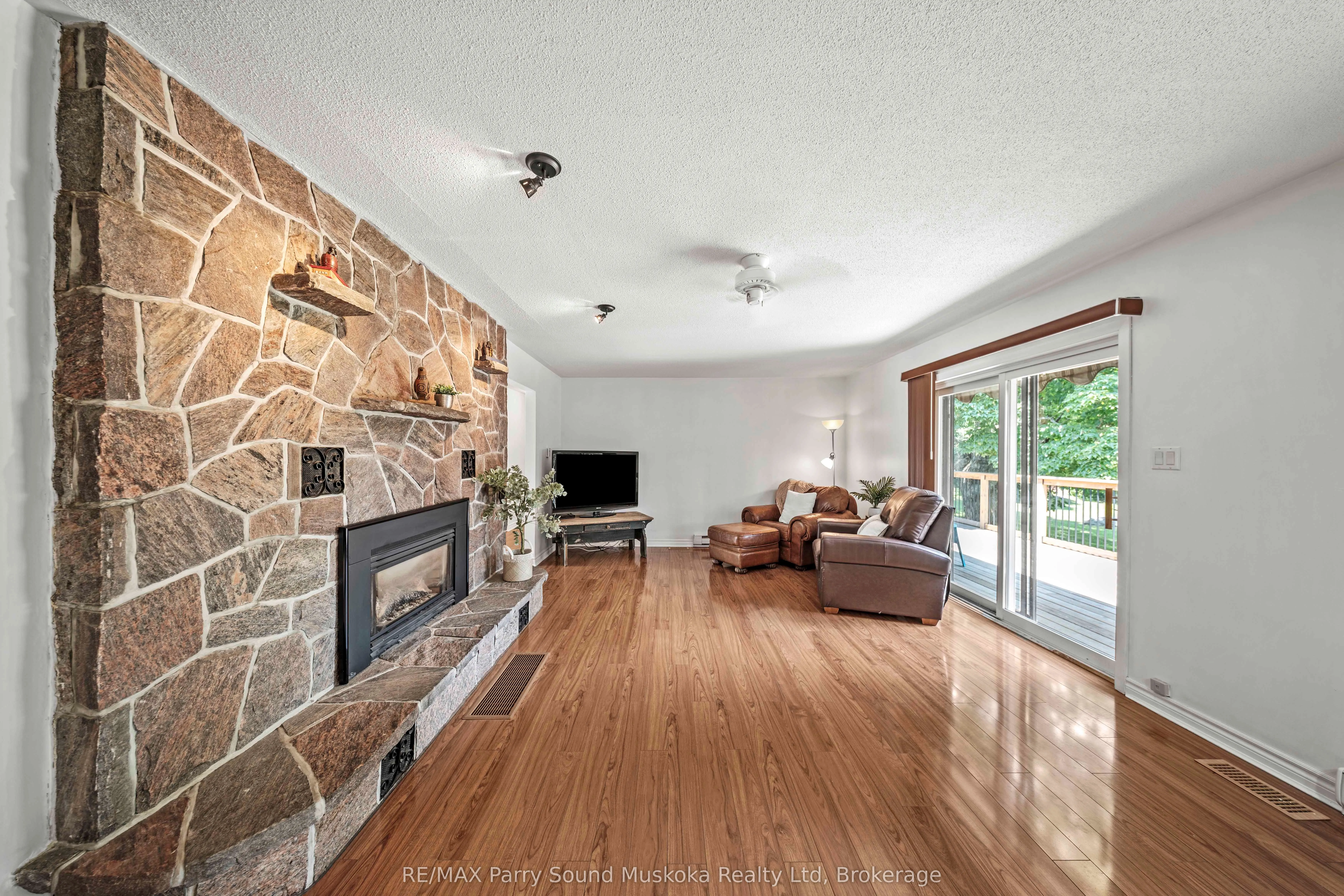 113 North Road N
