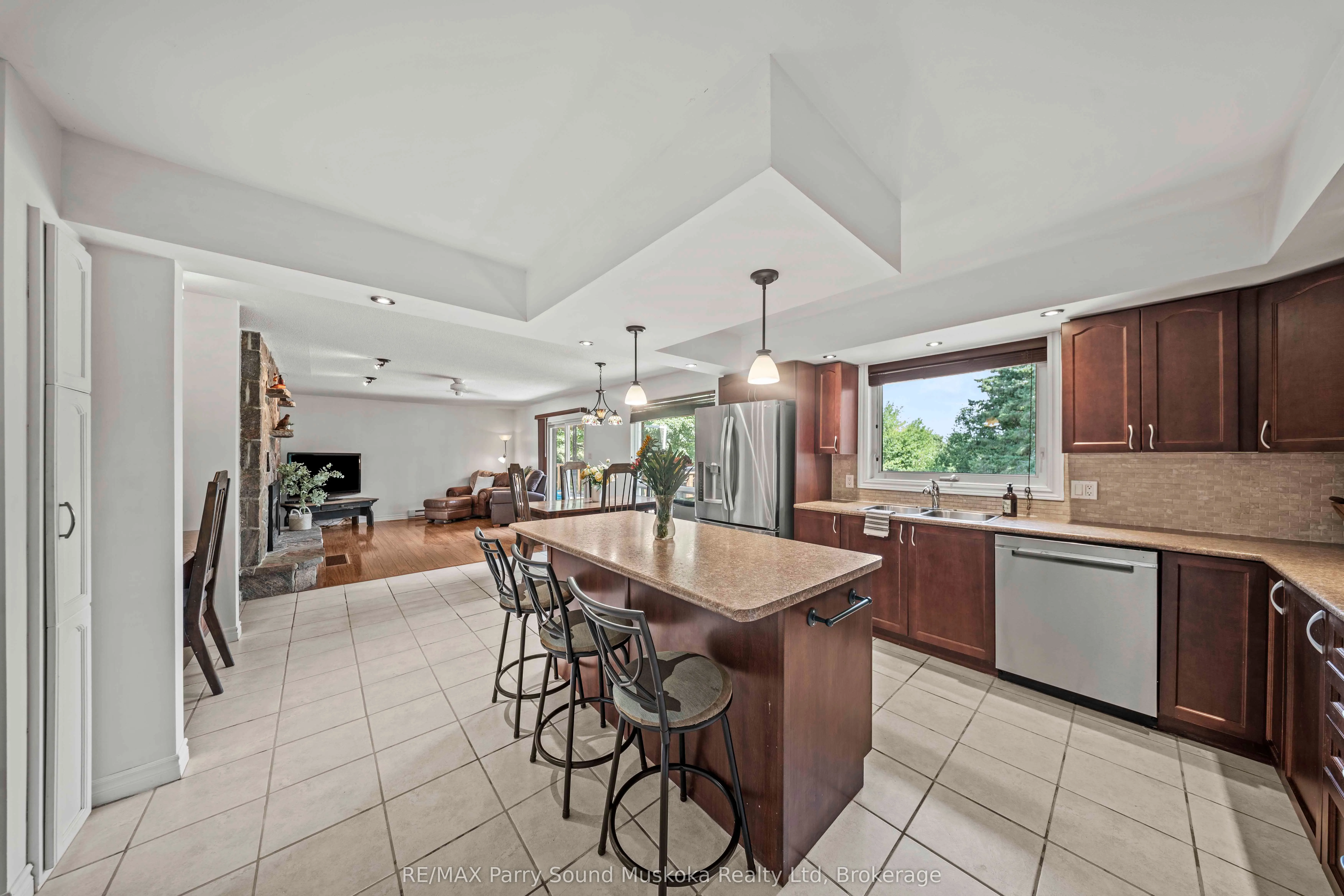 113 North Road N