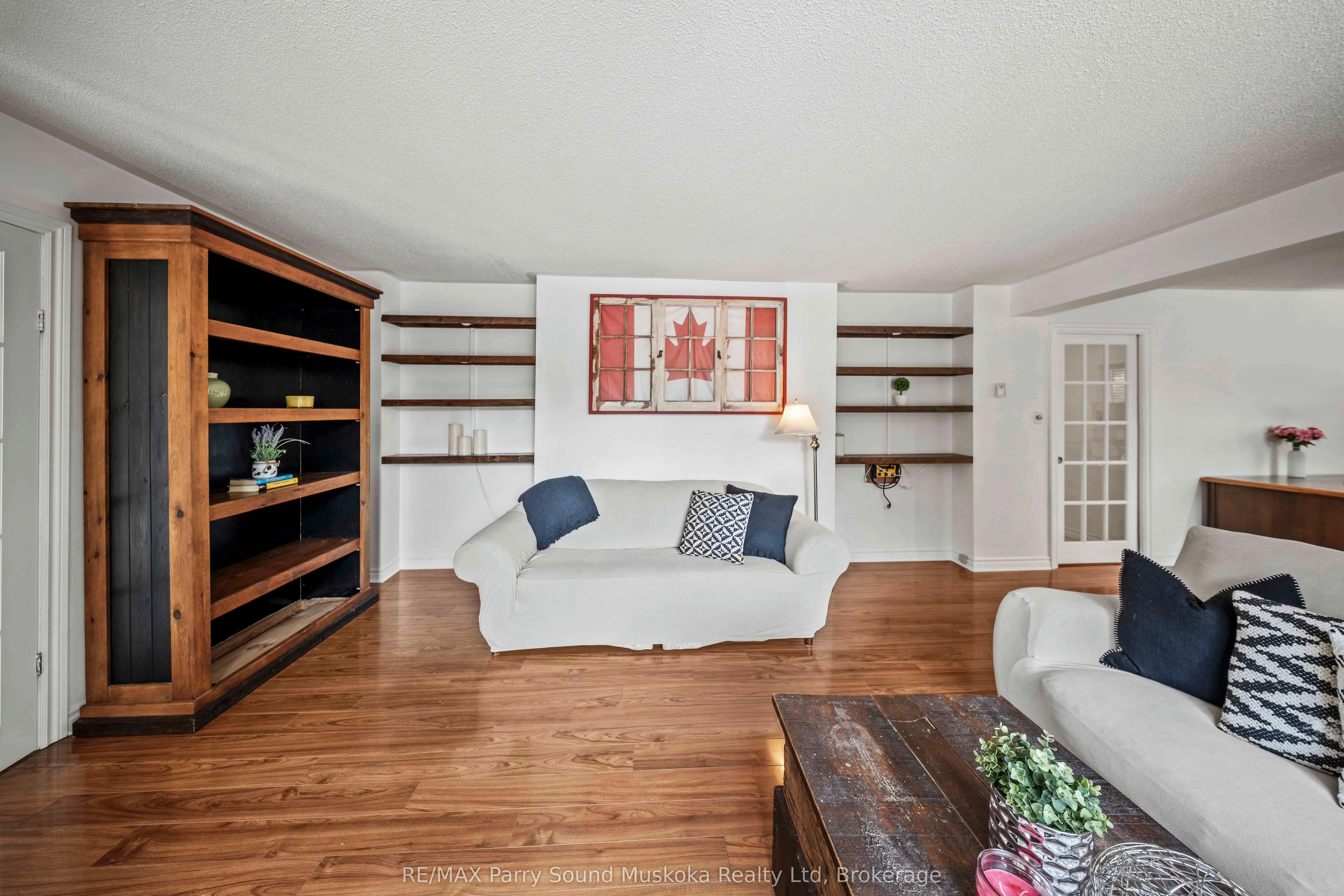 113 North Road N