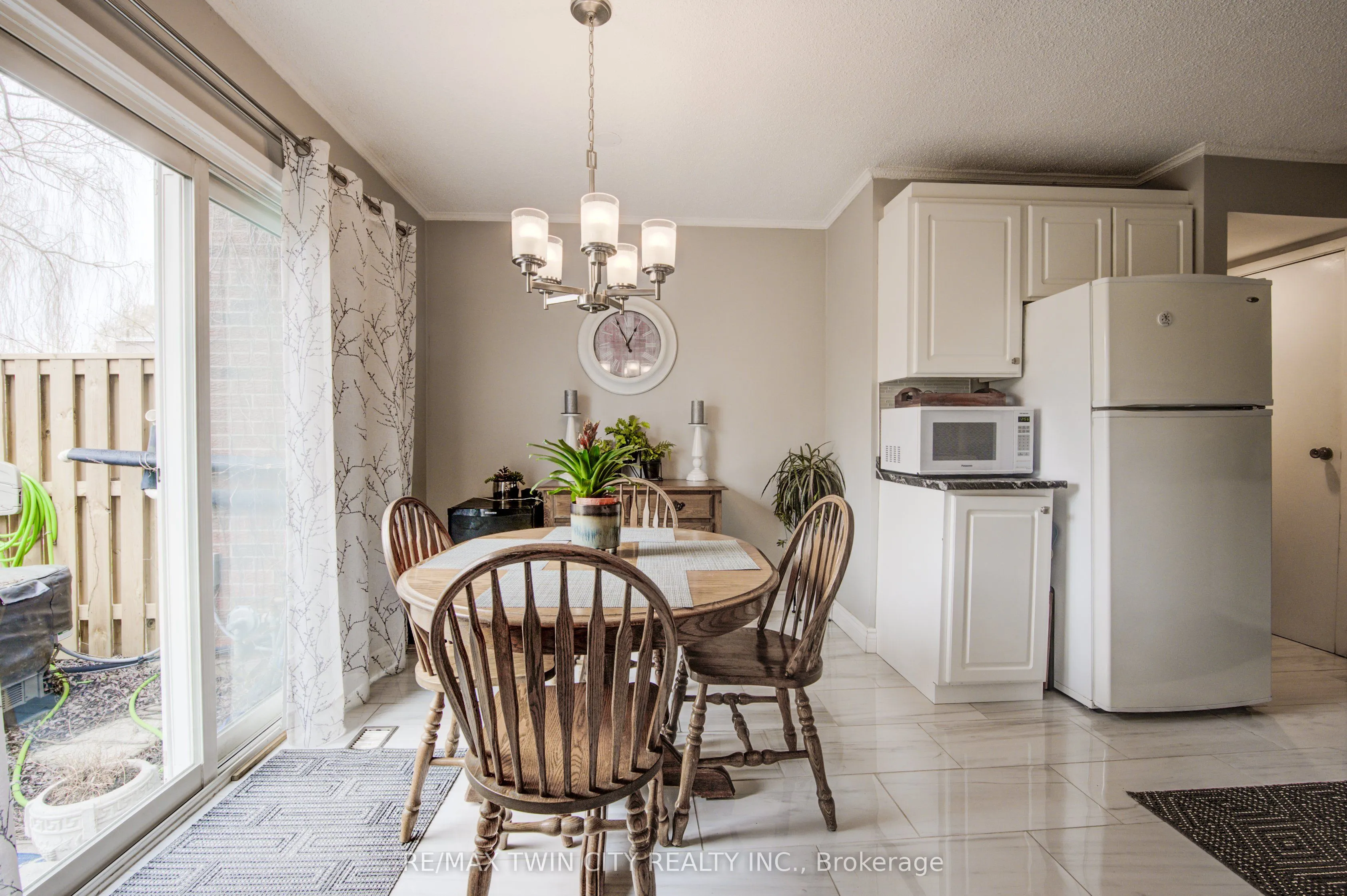 121 University Avenue E, #43