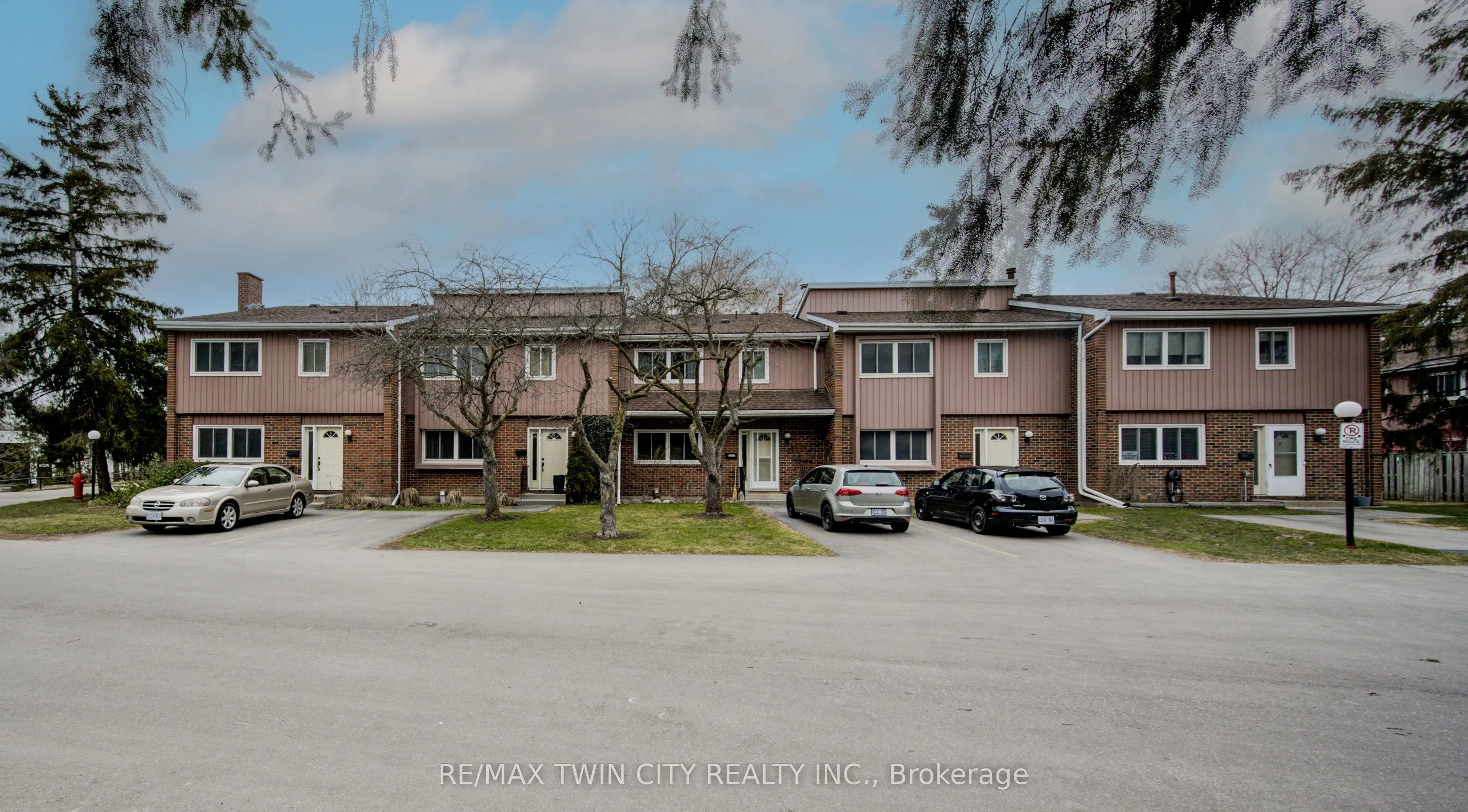 121 University Avenue E, #43