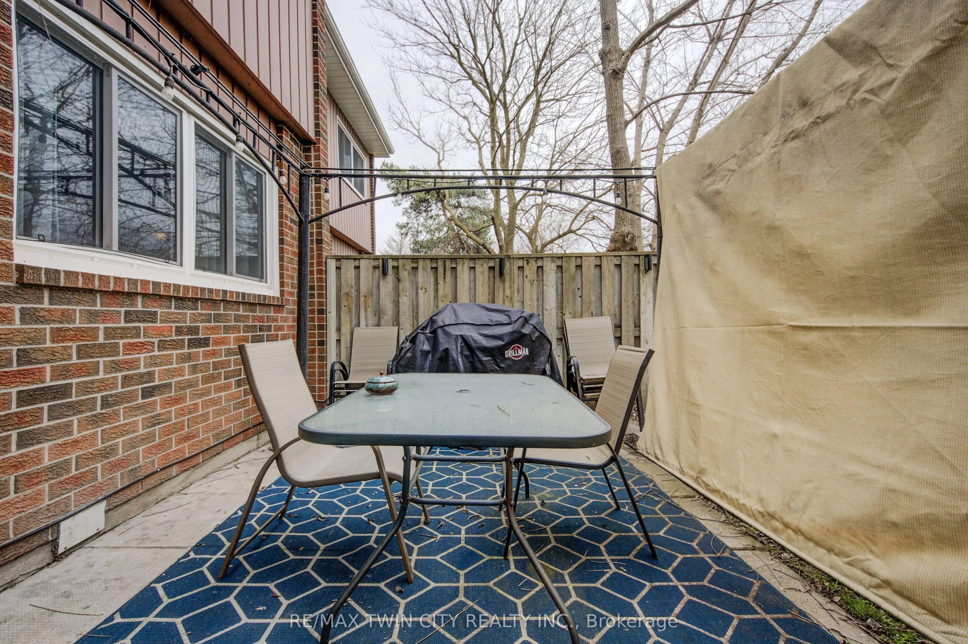 121 University Avenue E, #43