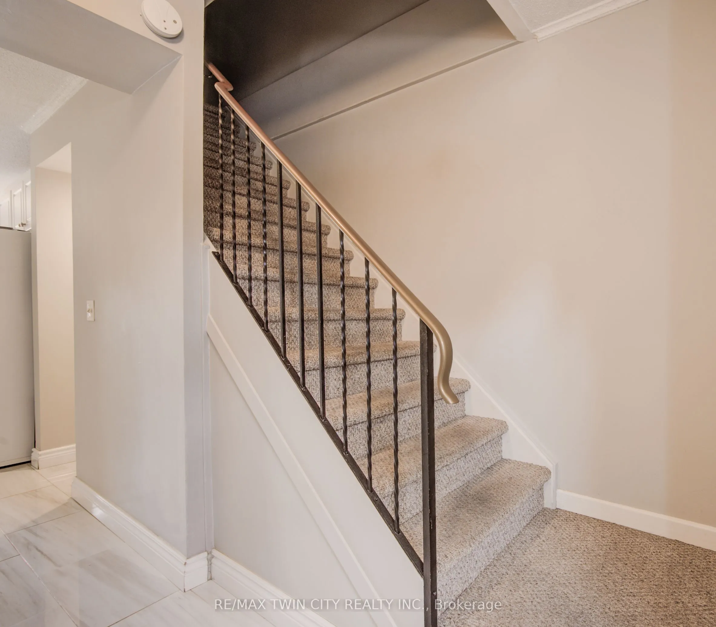 121 University Avenue E, #43