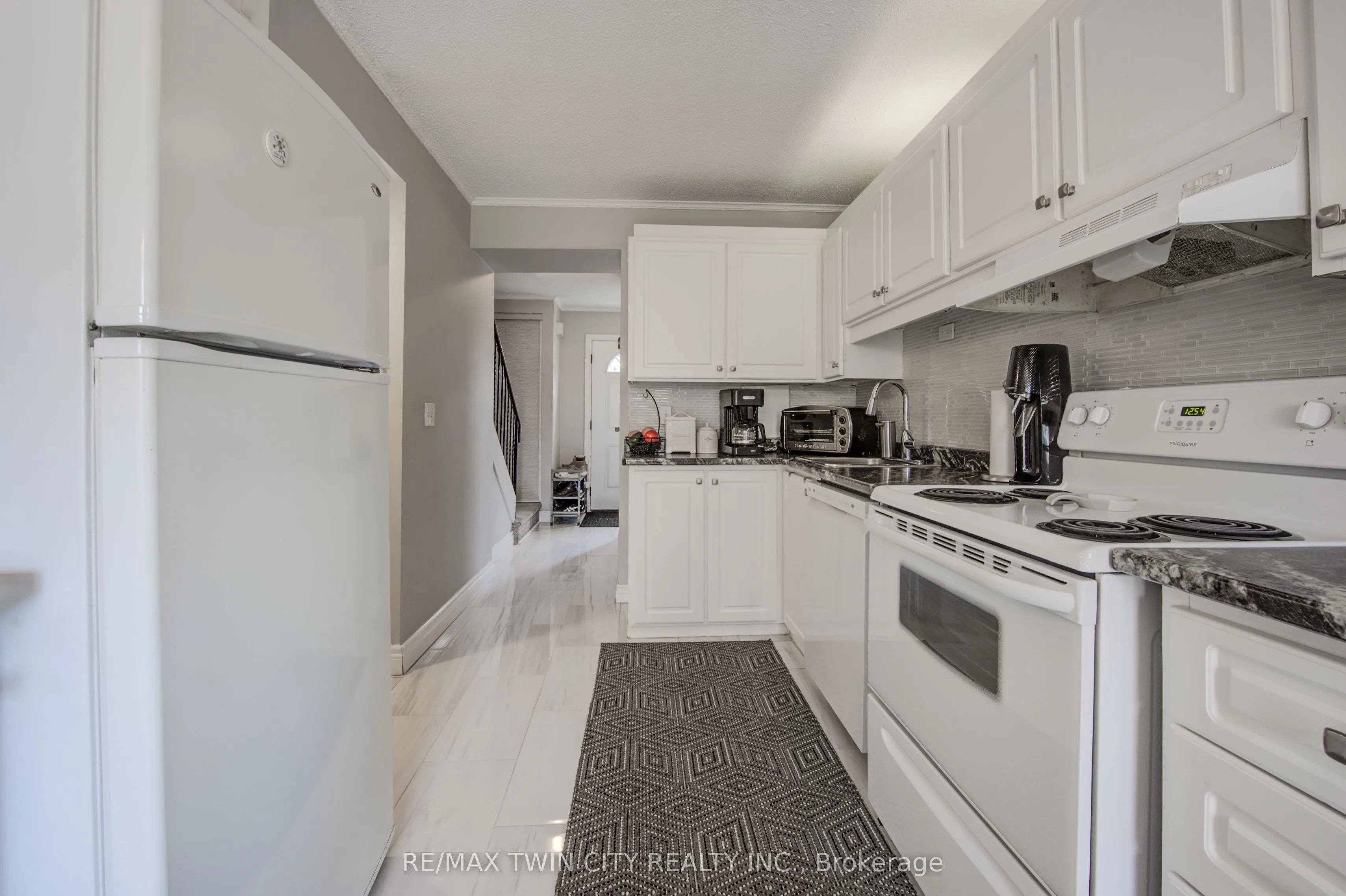121 University Avenue E, #43