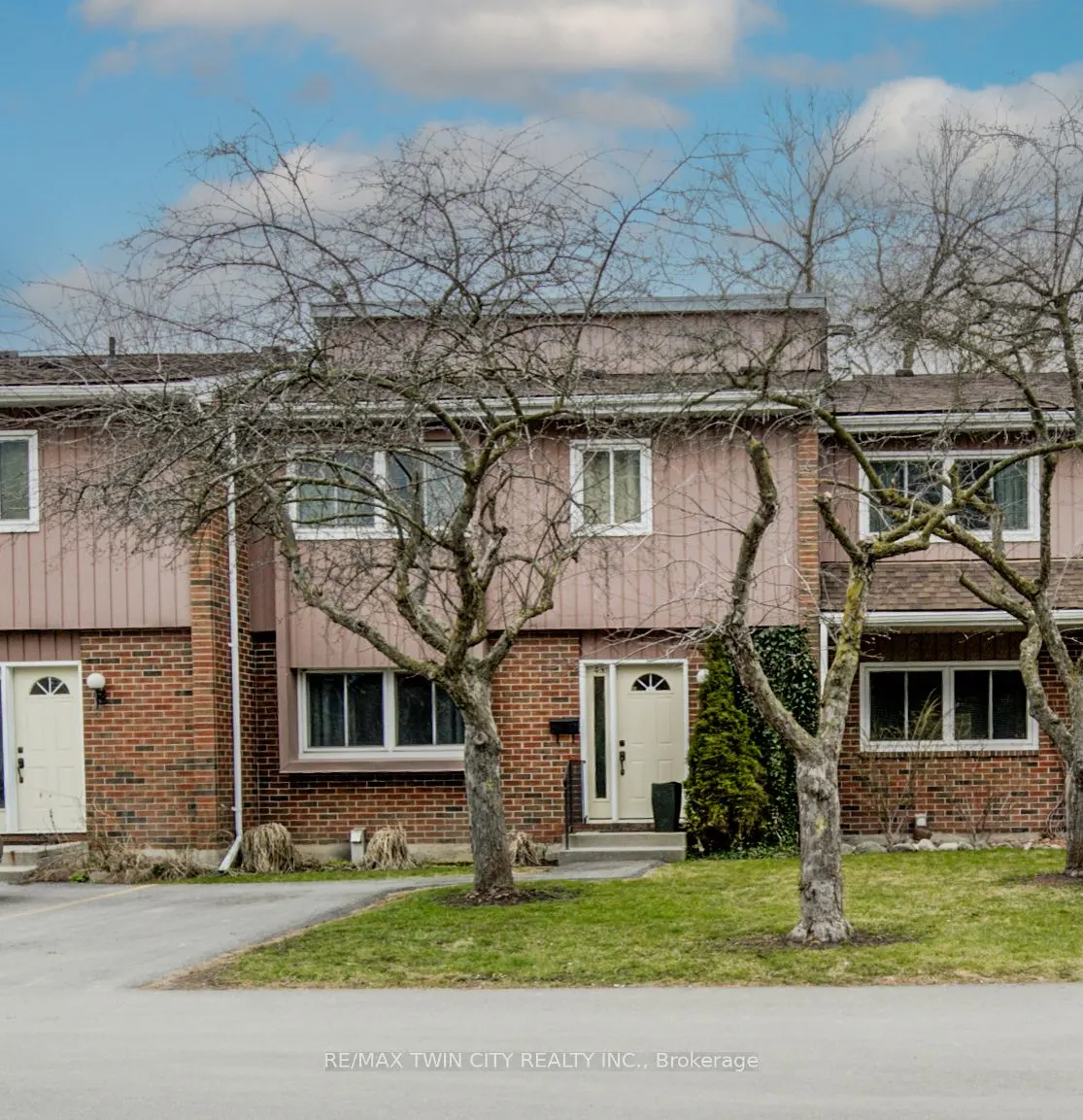121 University Avenue E, #43