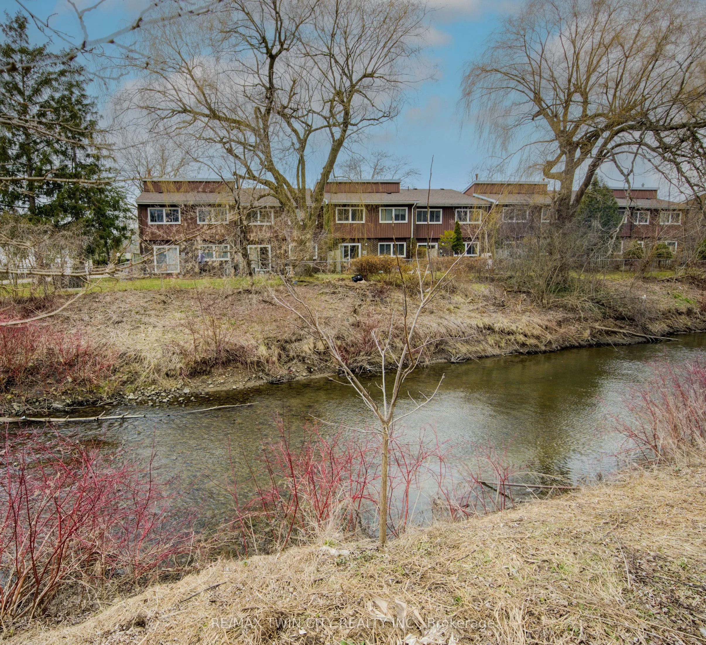 121 University Avenue E, #43