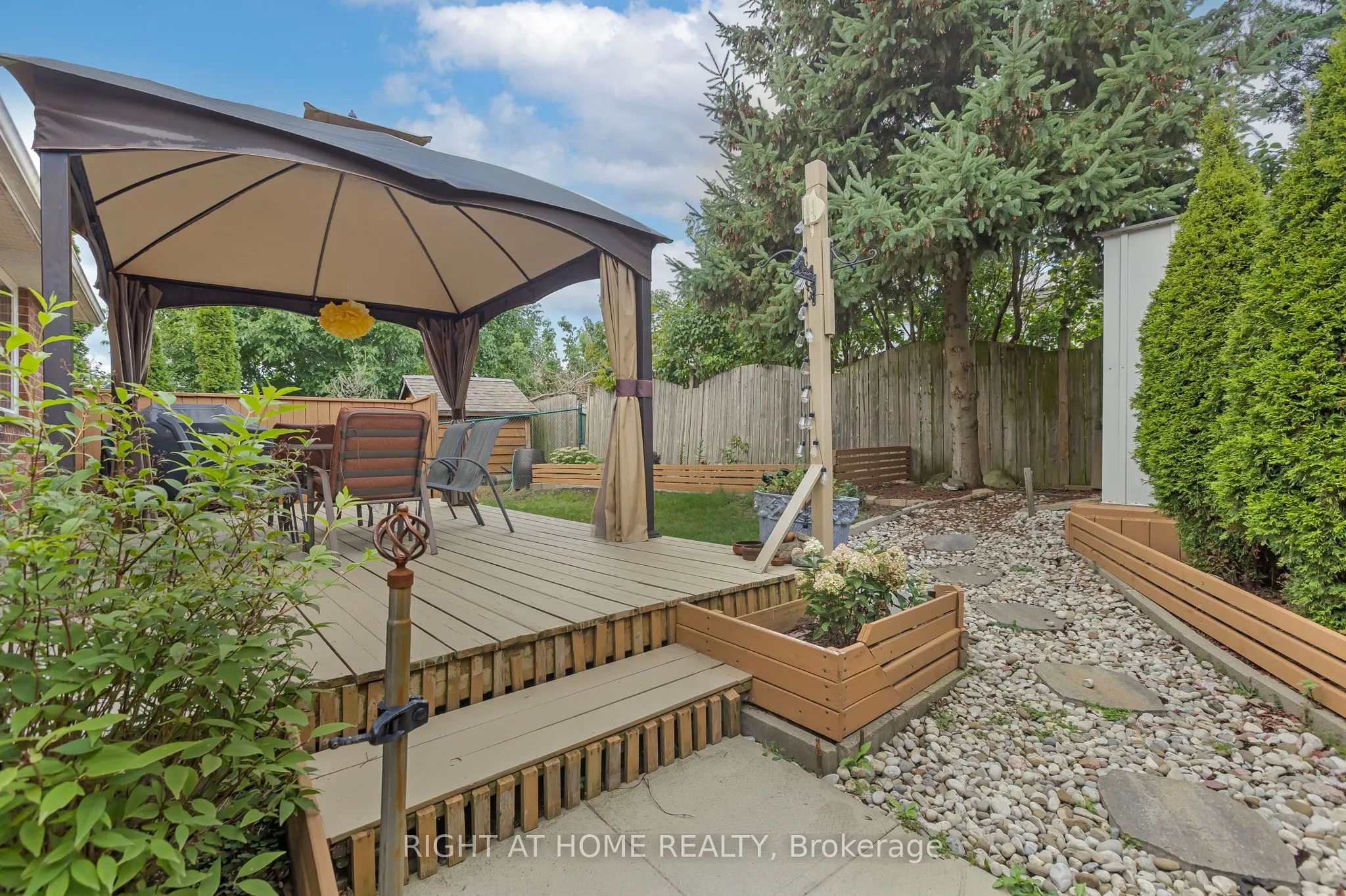 212 Holbeach Crescent