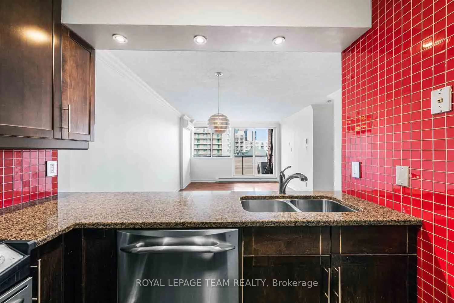 154 NELSON Street, #504