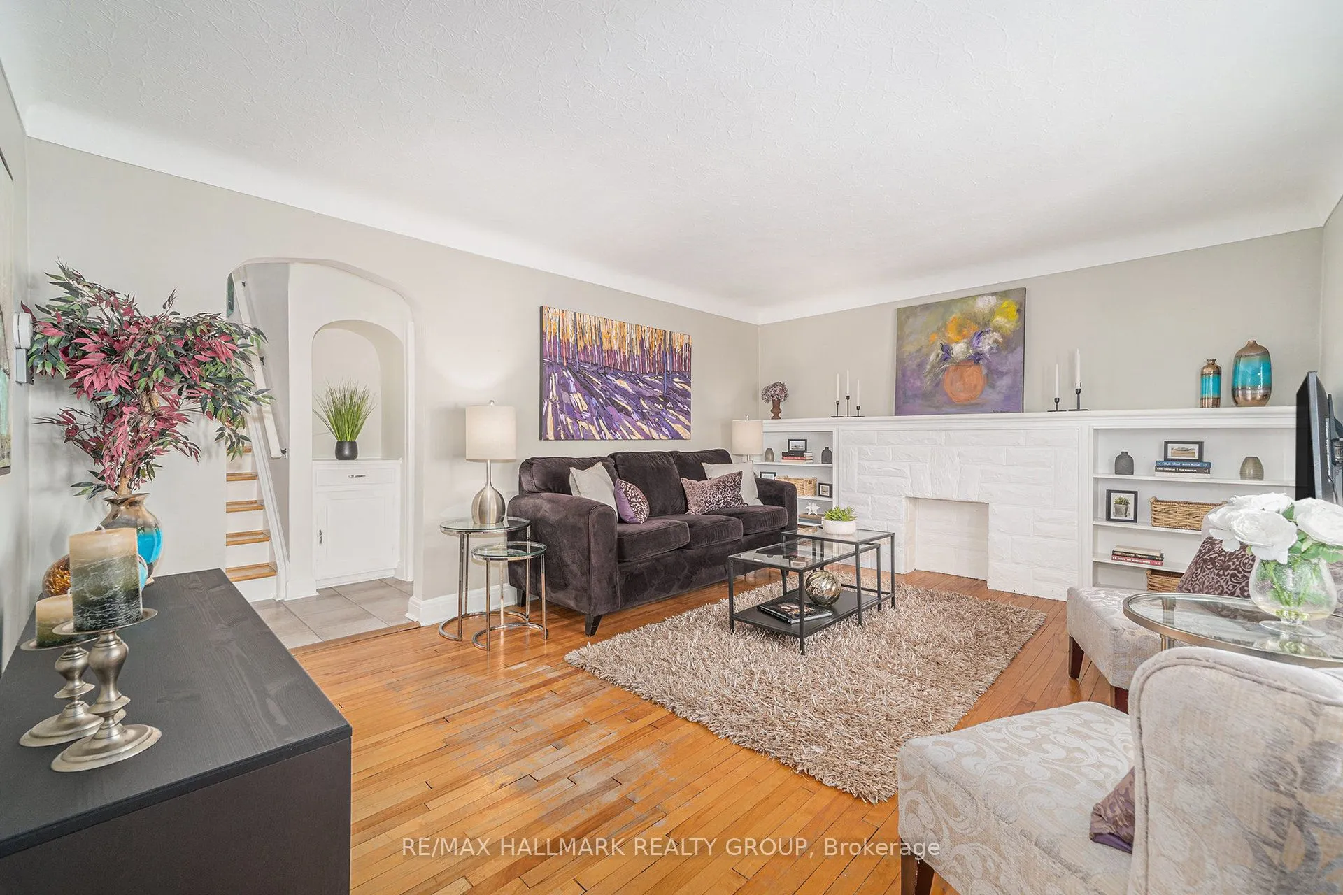 98 Dagmar Avenue