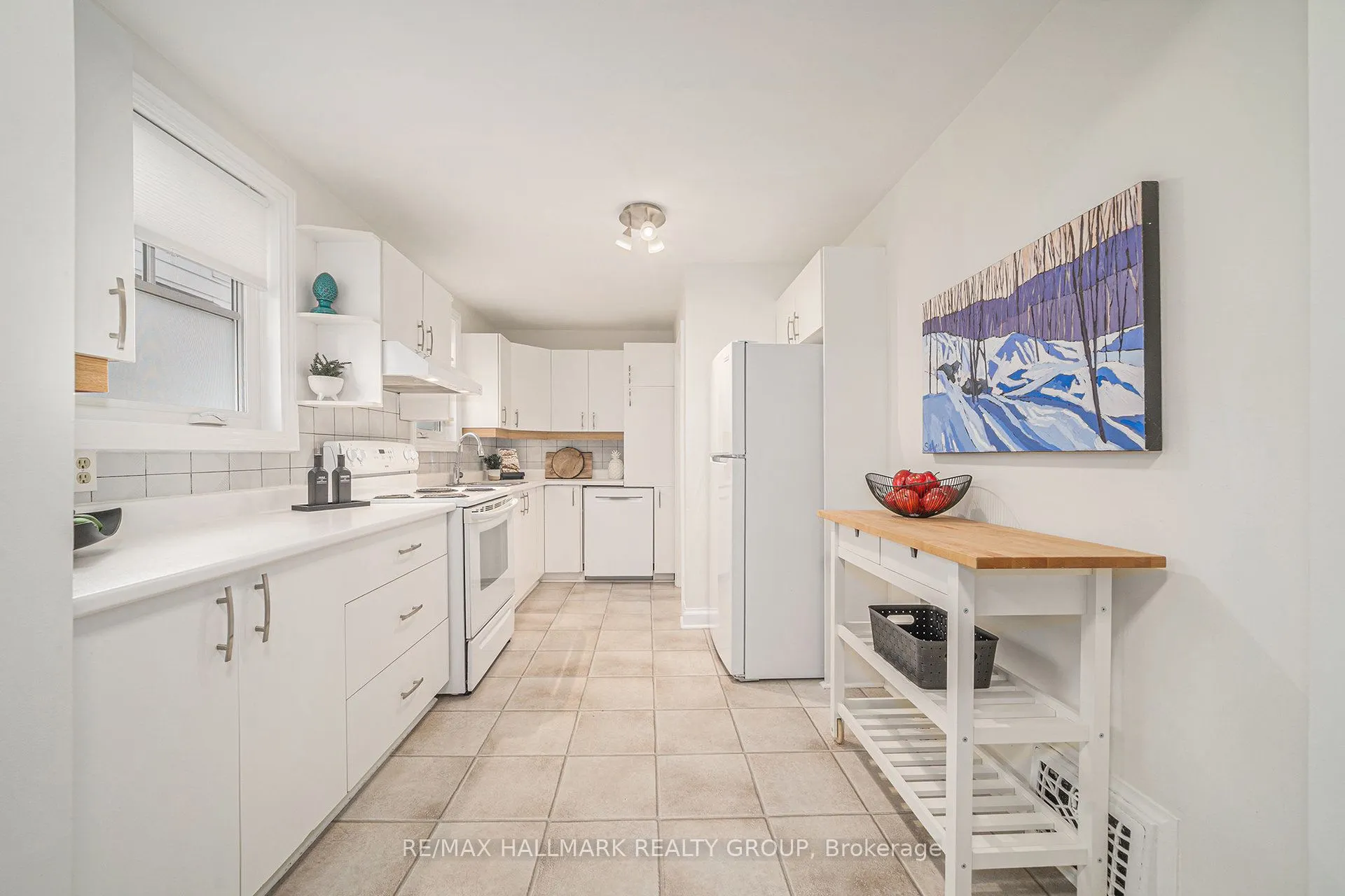98 Dagmar Avenue