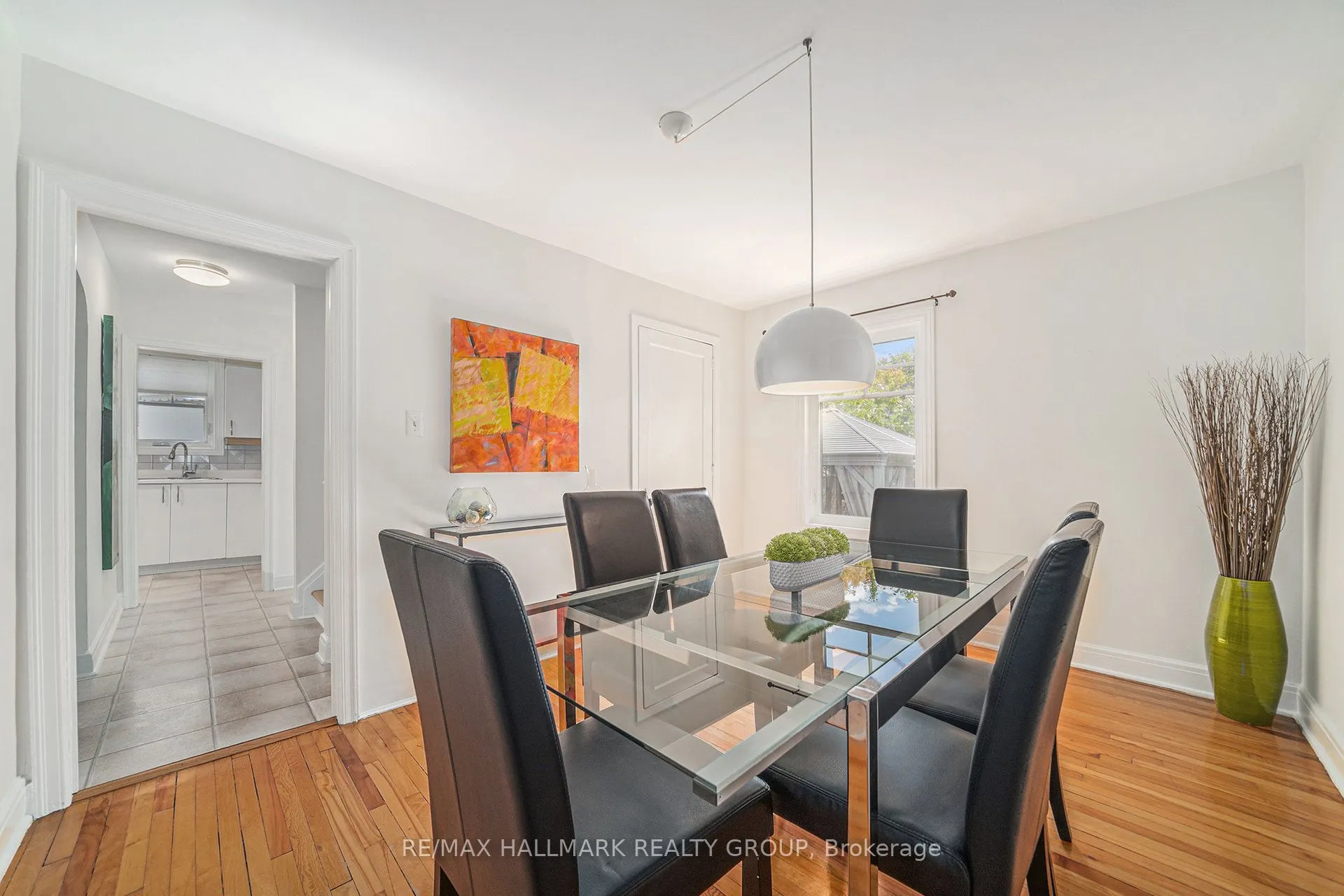 98 Dagmar Avenue