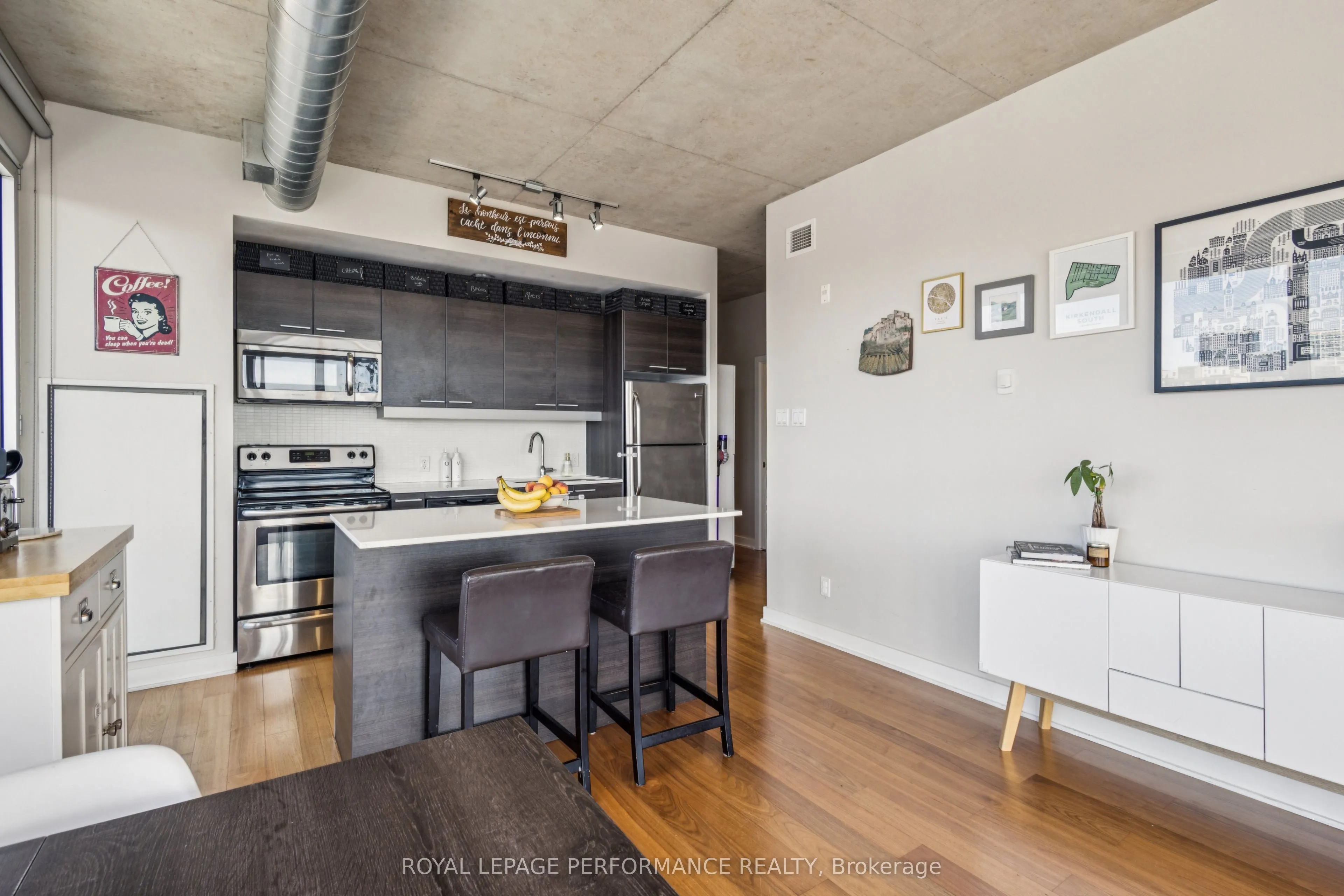 354 Gladstone Avenue, #610