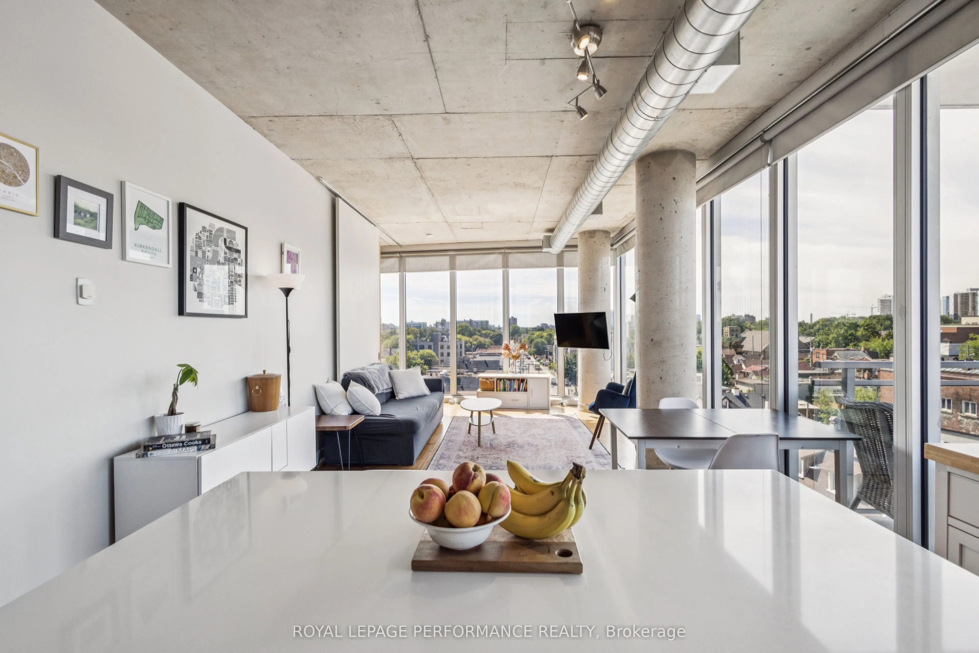 354 Gladstone Avenue, #610