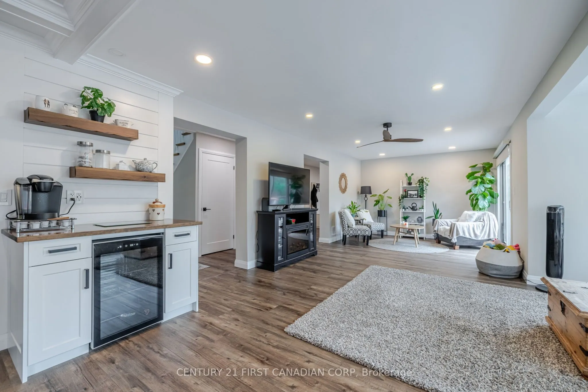 1360 Hastings Drive