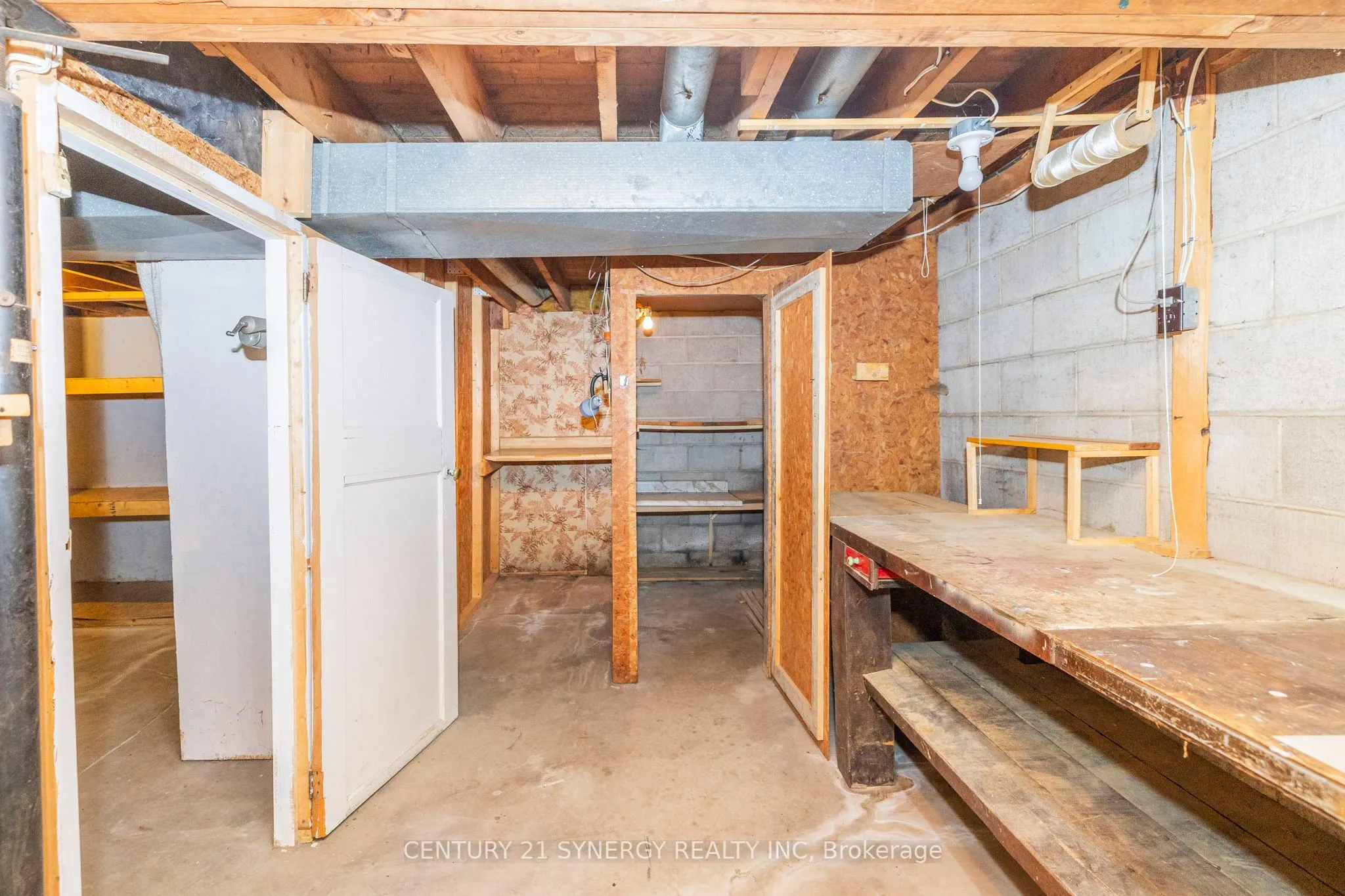 47 Queen Street S