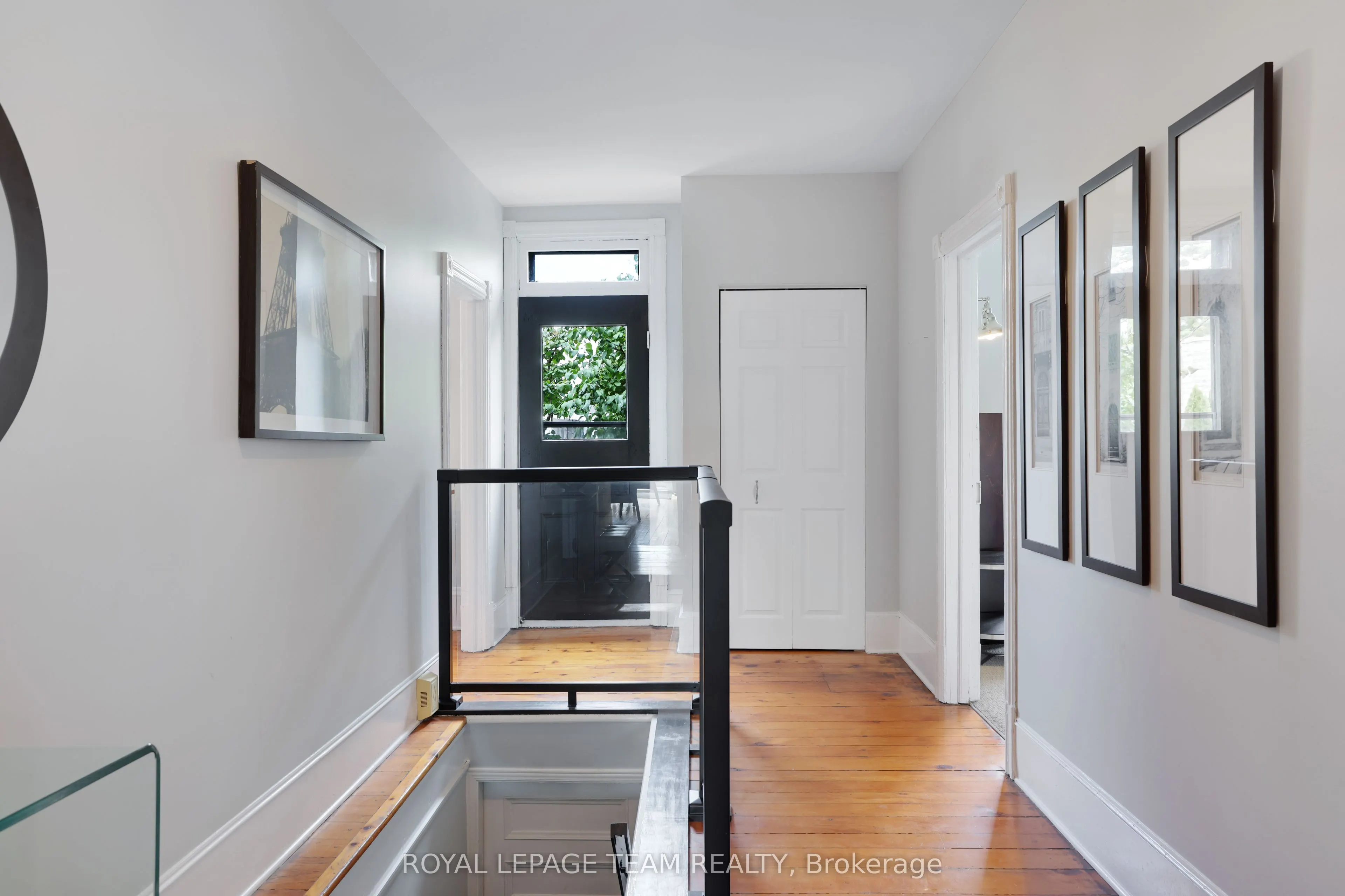166 GUIGUES Street
