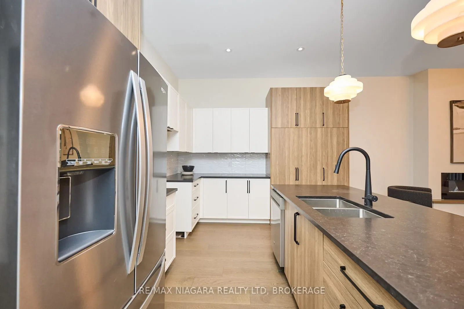 6 Butternut Crescent, #TH8