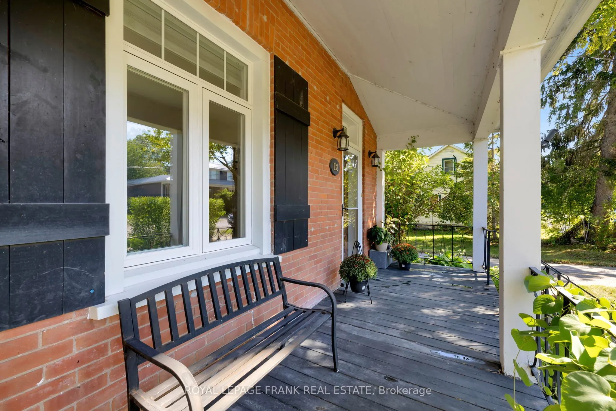 18 Nassau Street