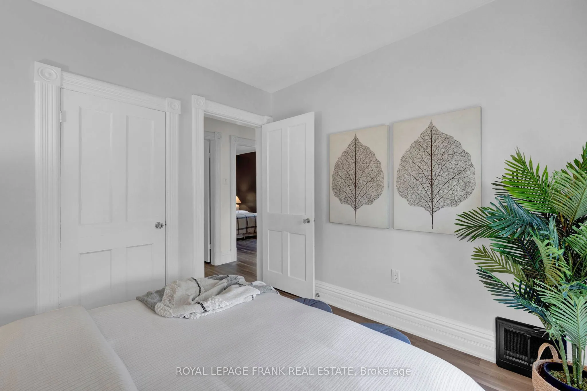 18 Nassau Street