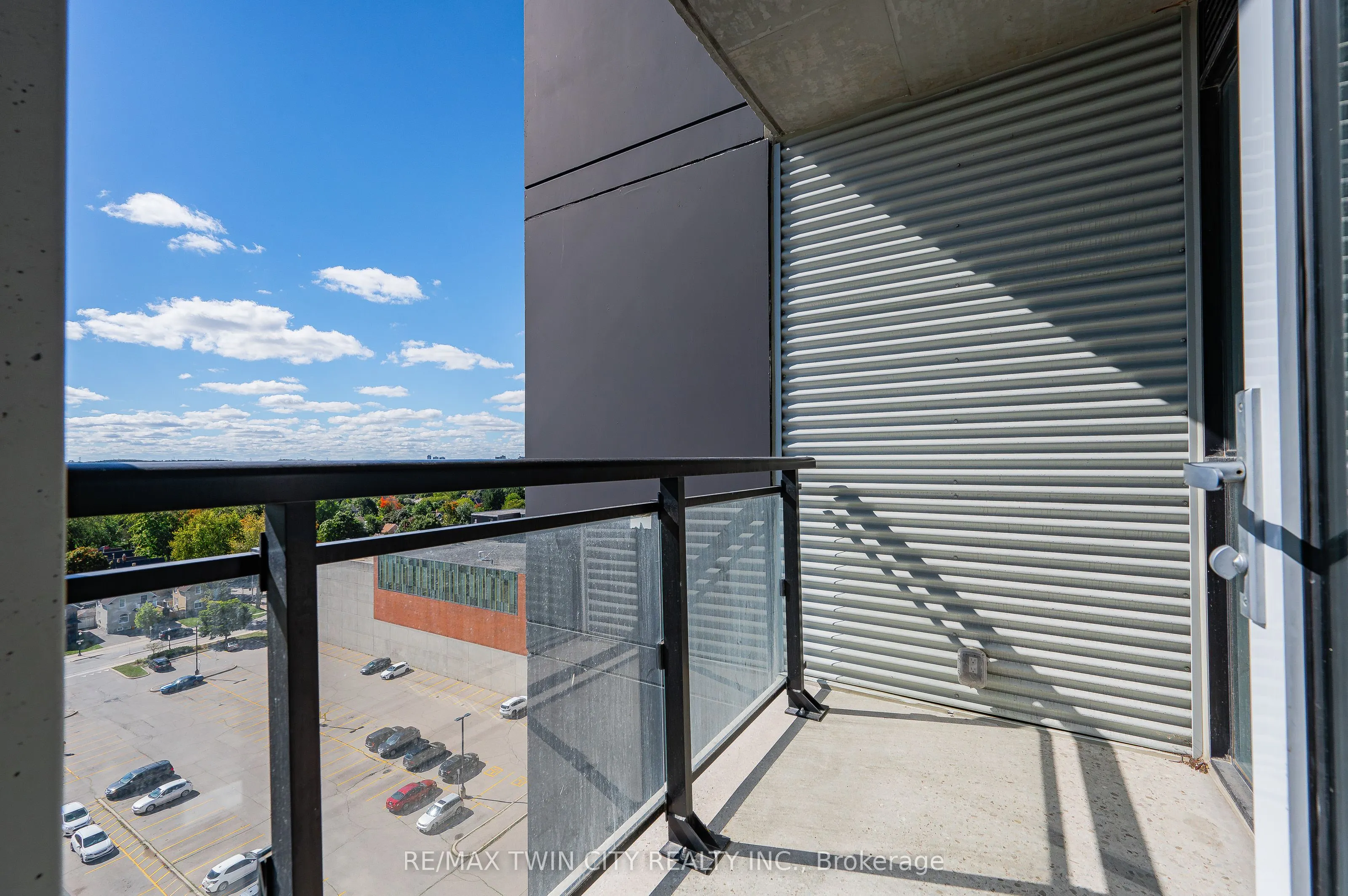 60 Charles Street W, #2407