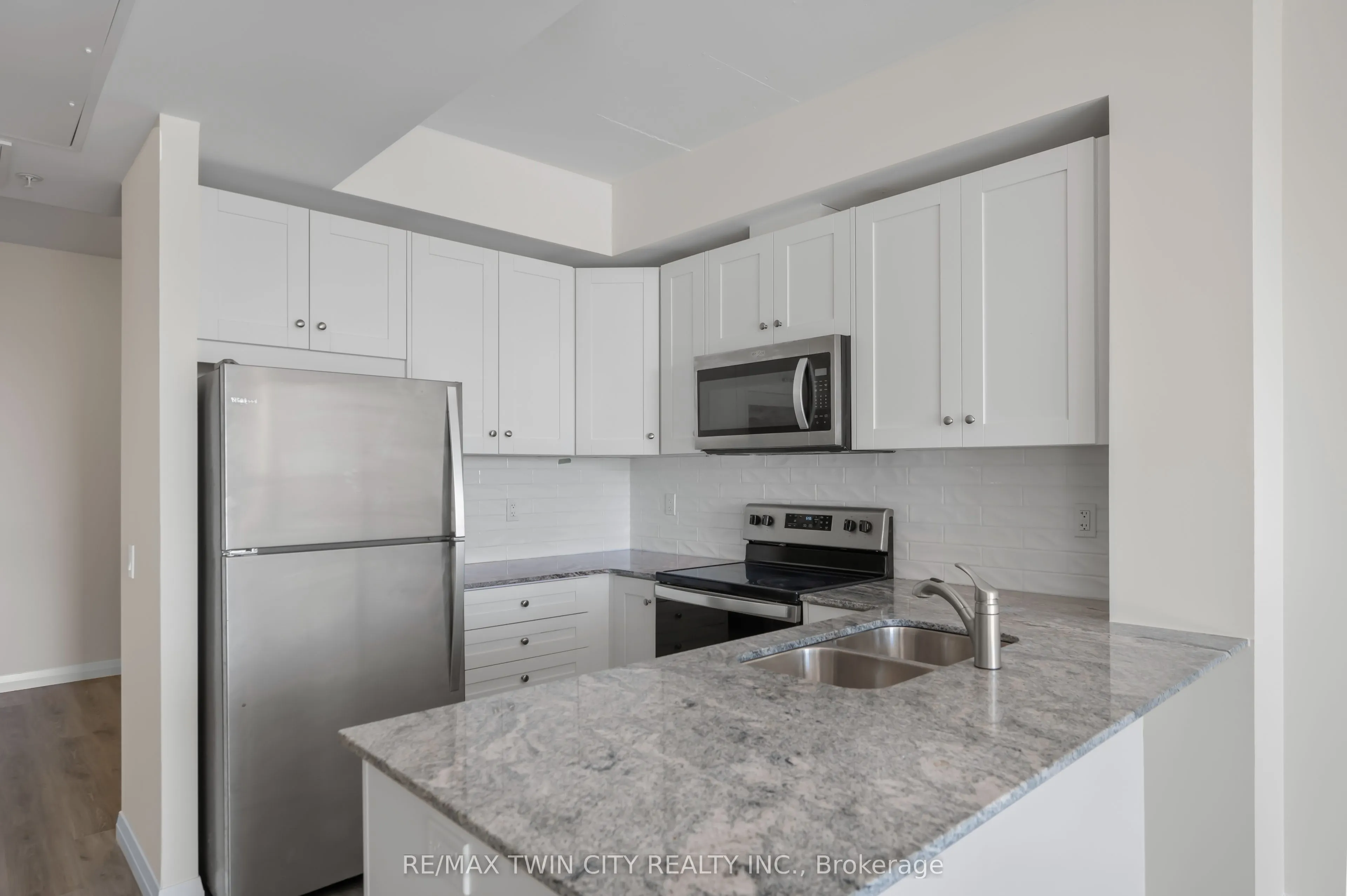60 Charles Street W, #2407