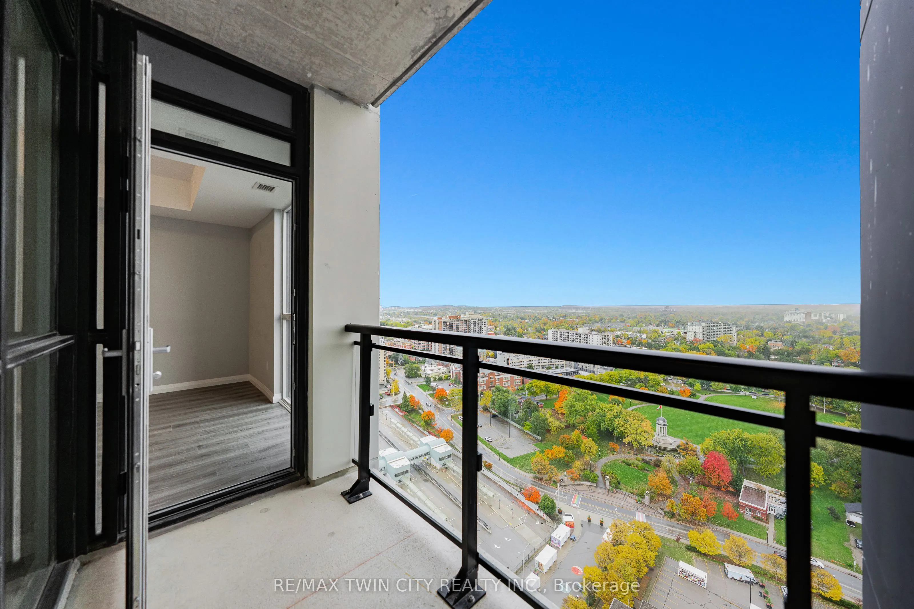 60 Charles Street W, #2407