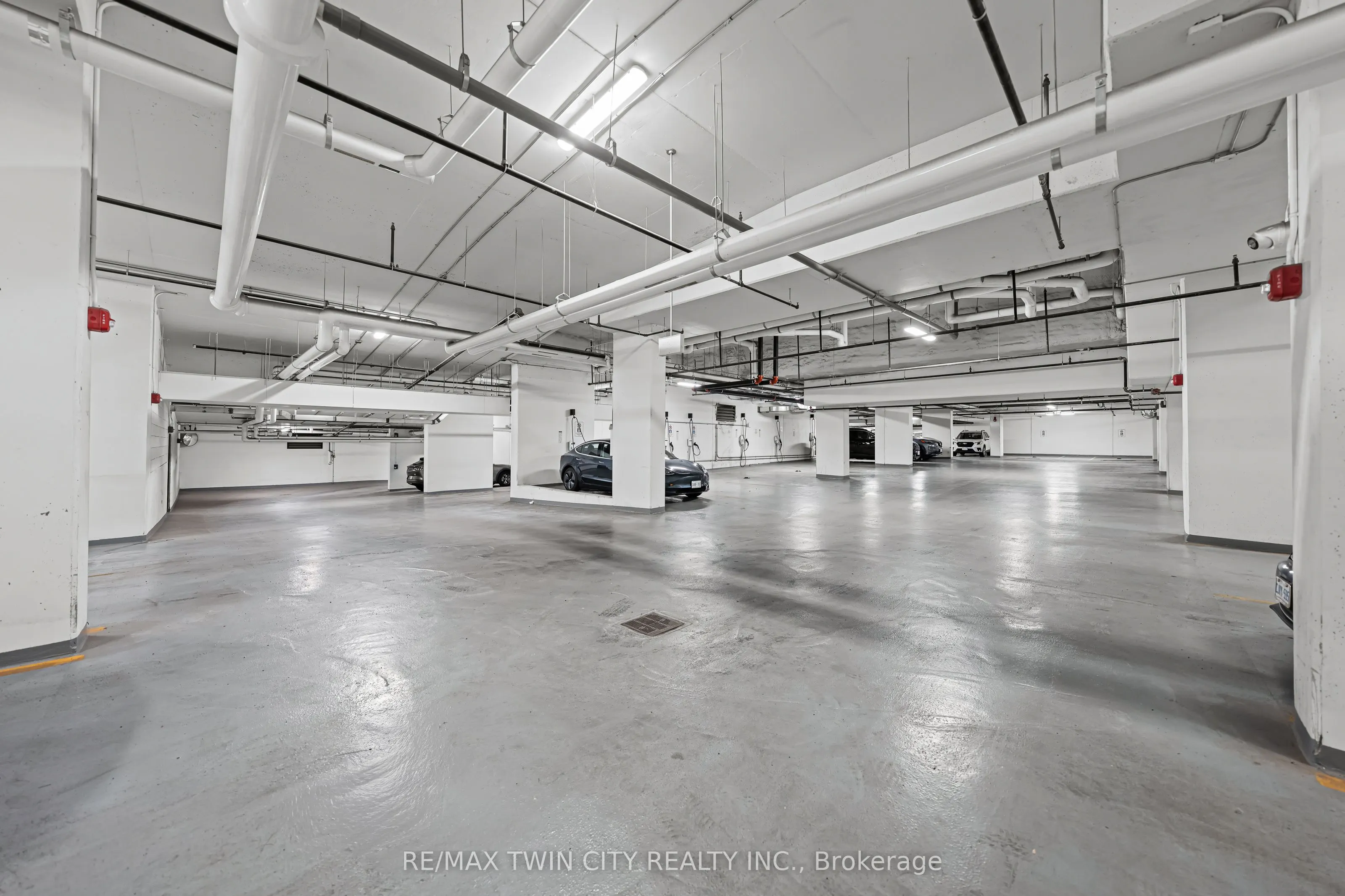 60 Charles Street W, #2407