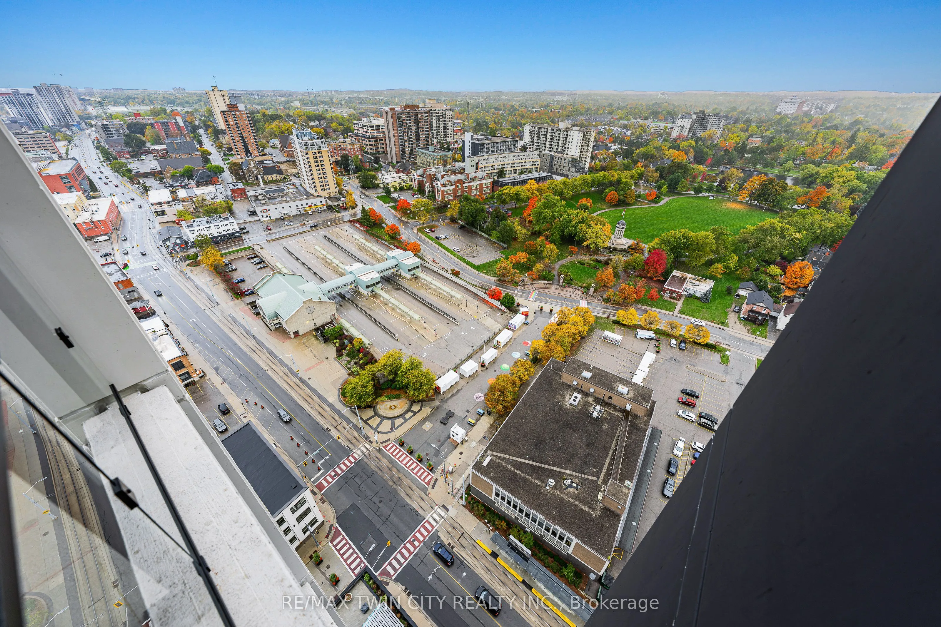 60 Charles Street W, #2407