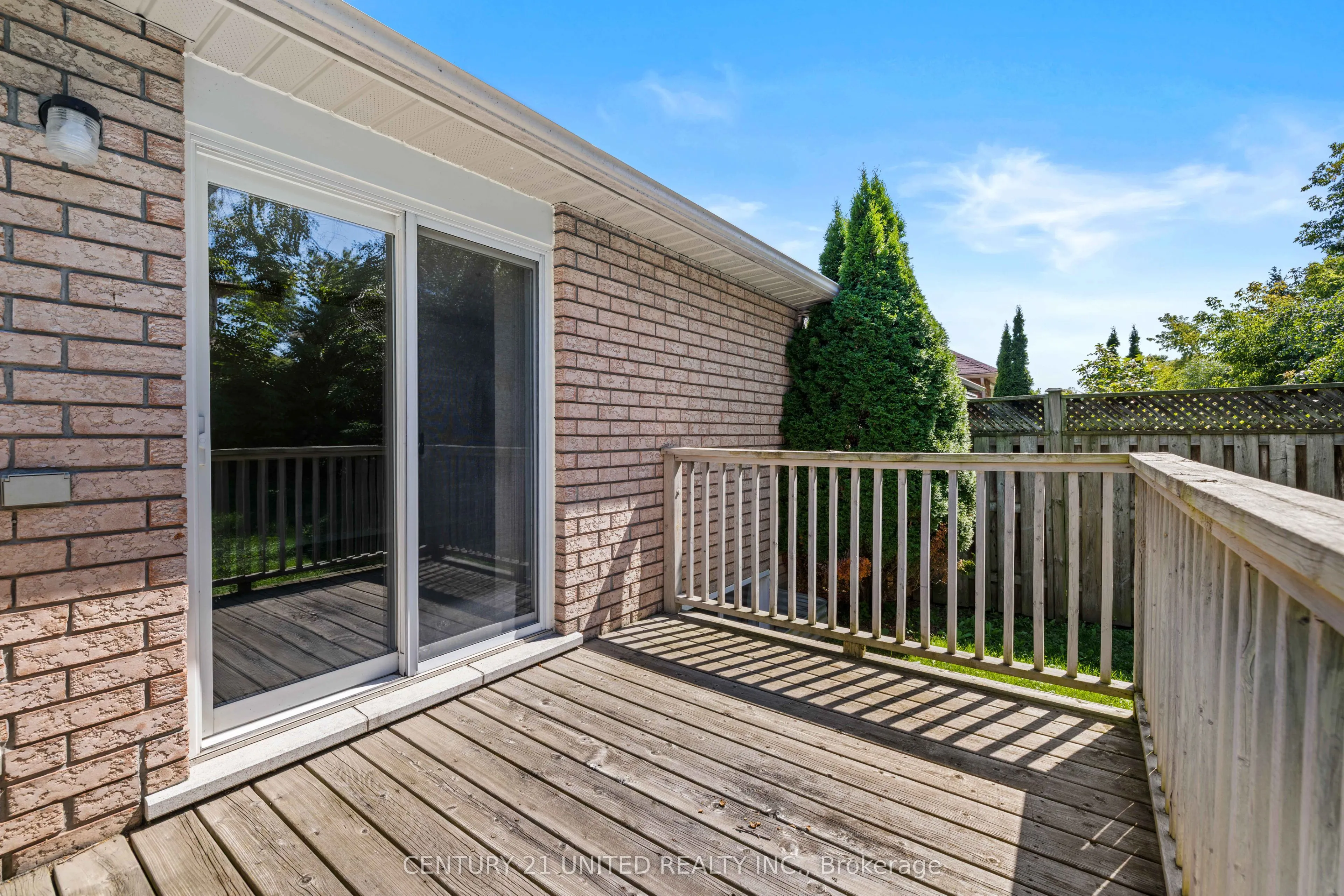 931 Ralphson Crescent
