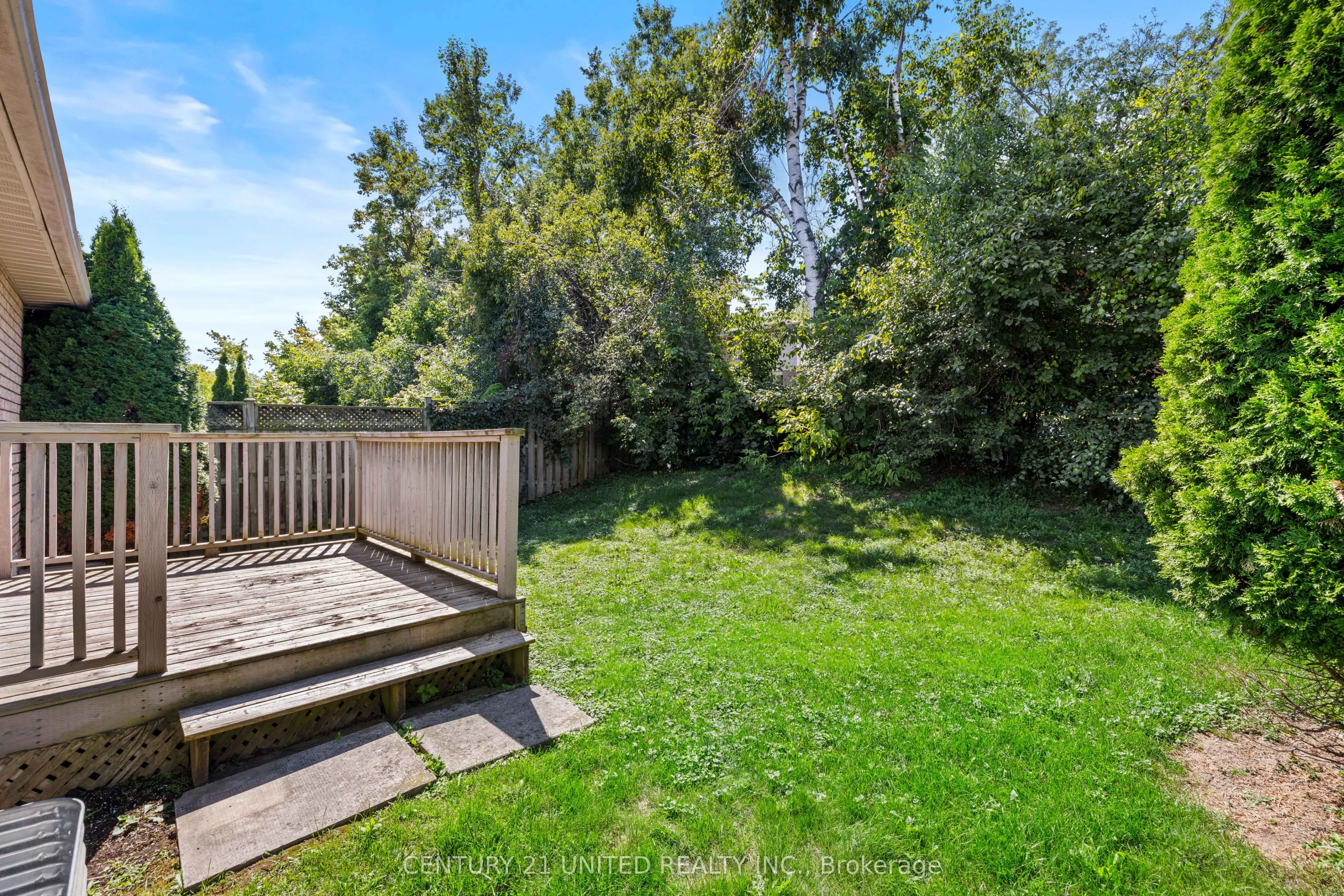 931 Ralphson Crescent