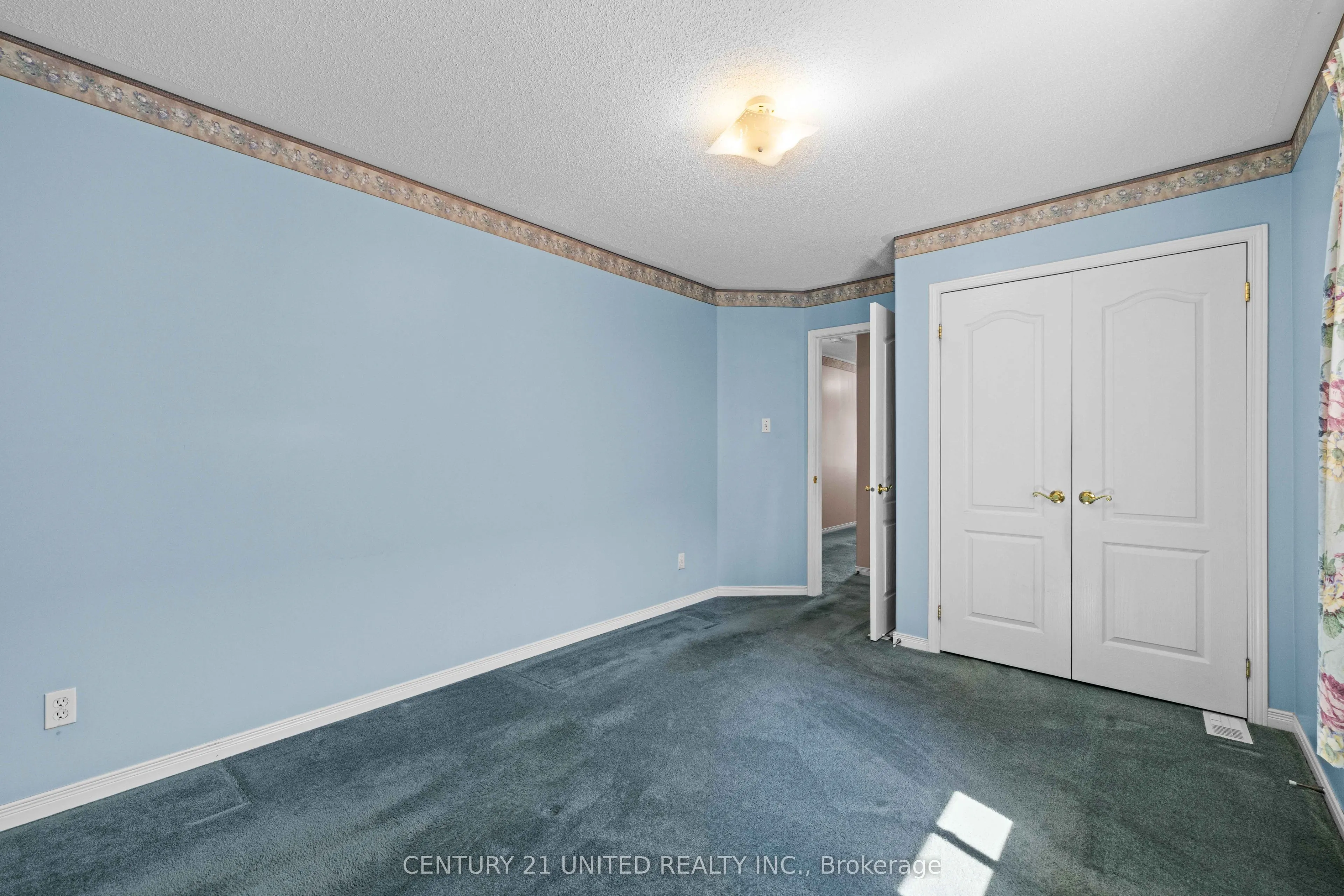 931 Ralphson Crescent