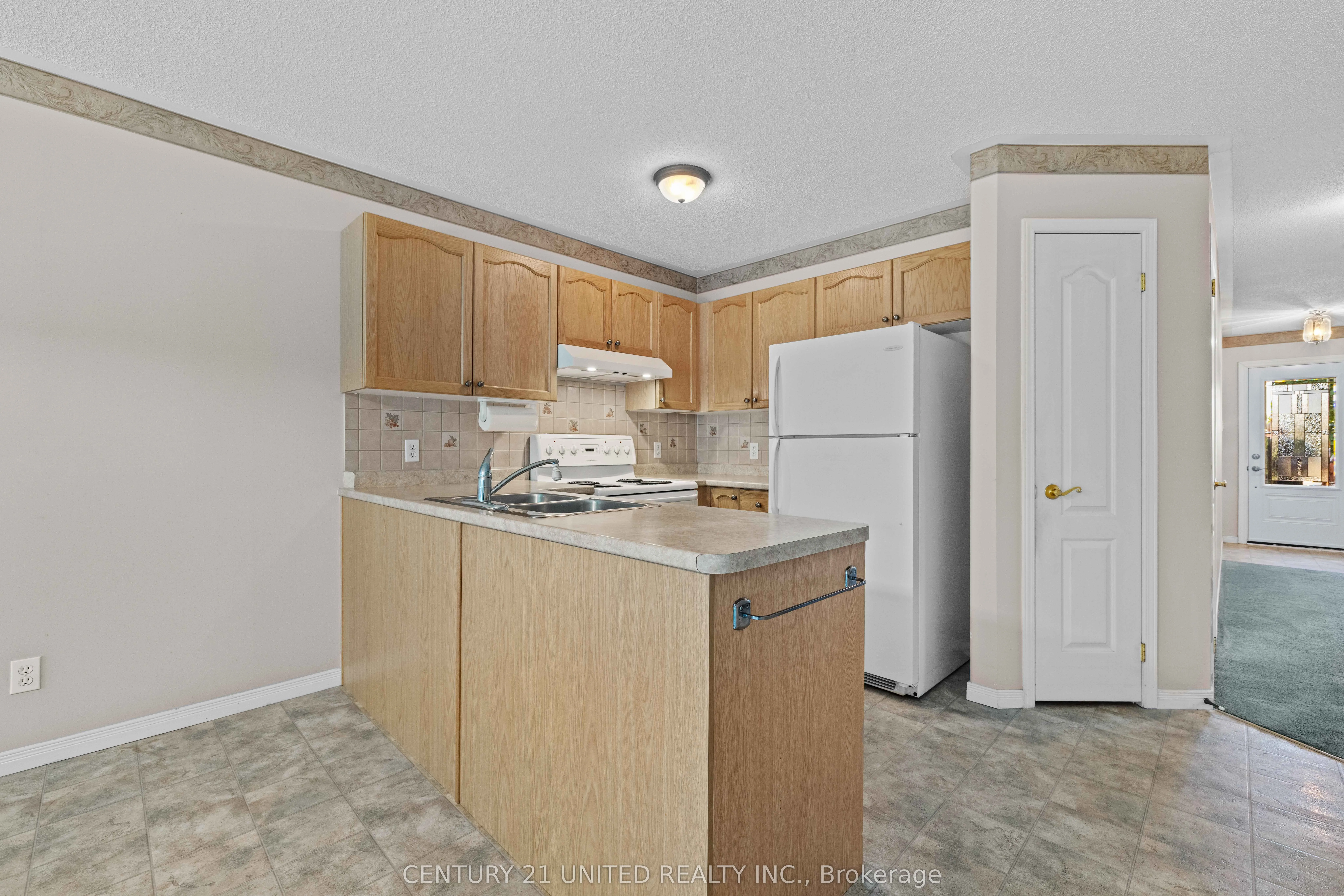 931 Ralphson Crescent
