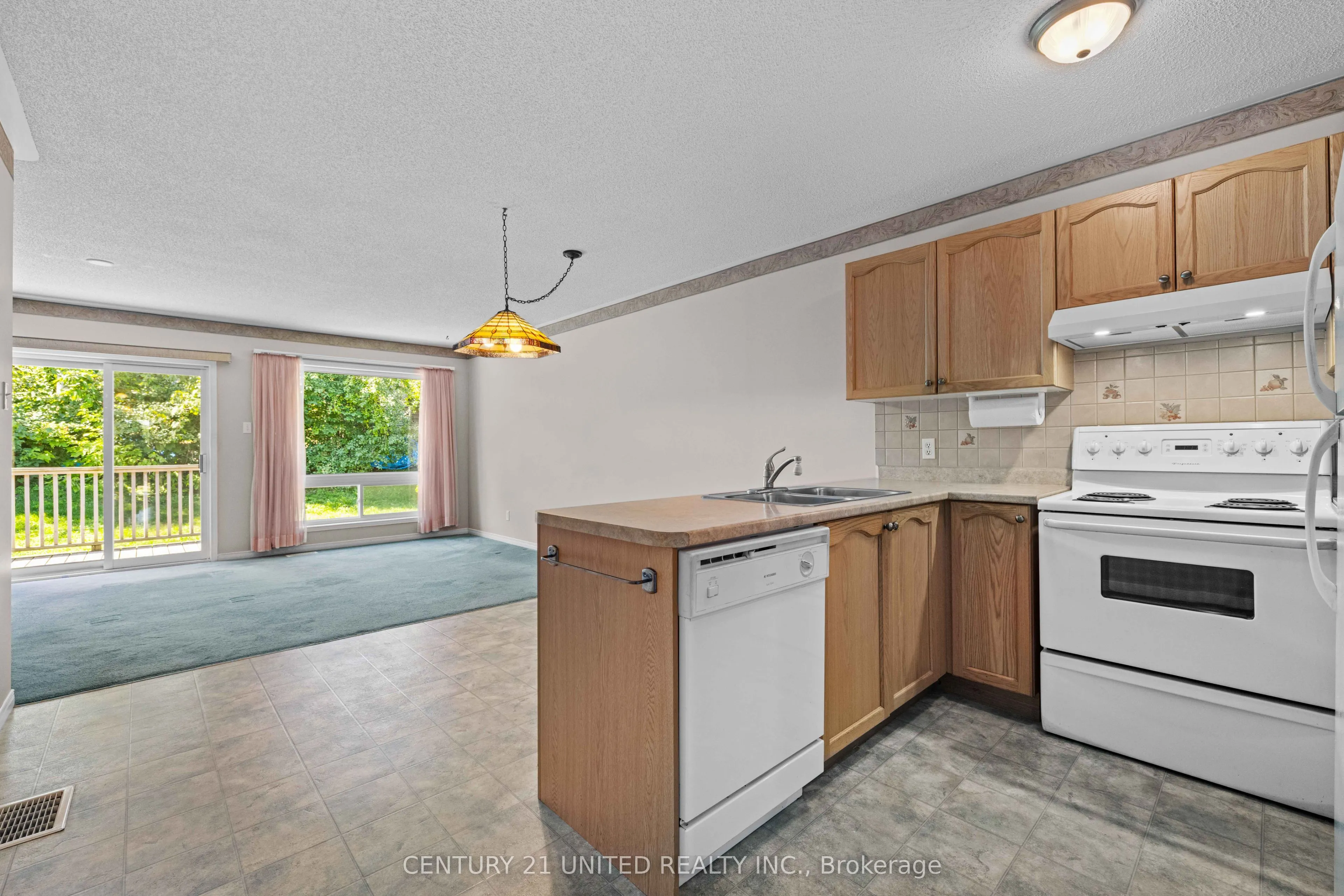 931 Ralphson Crescent