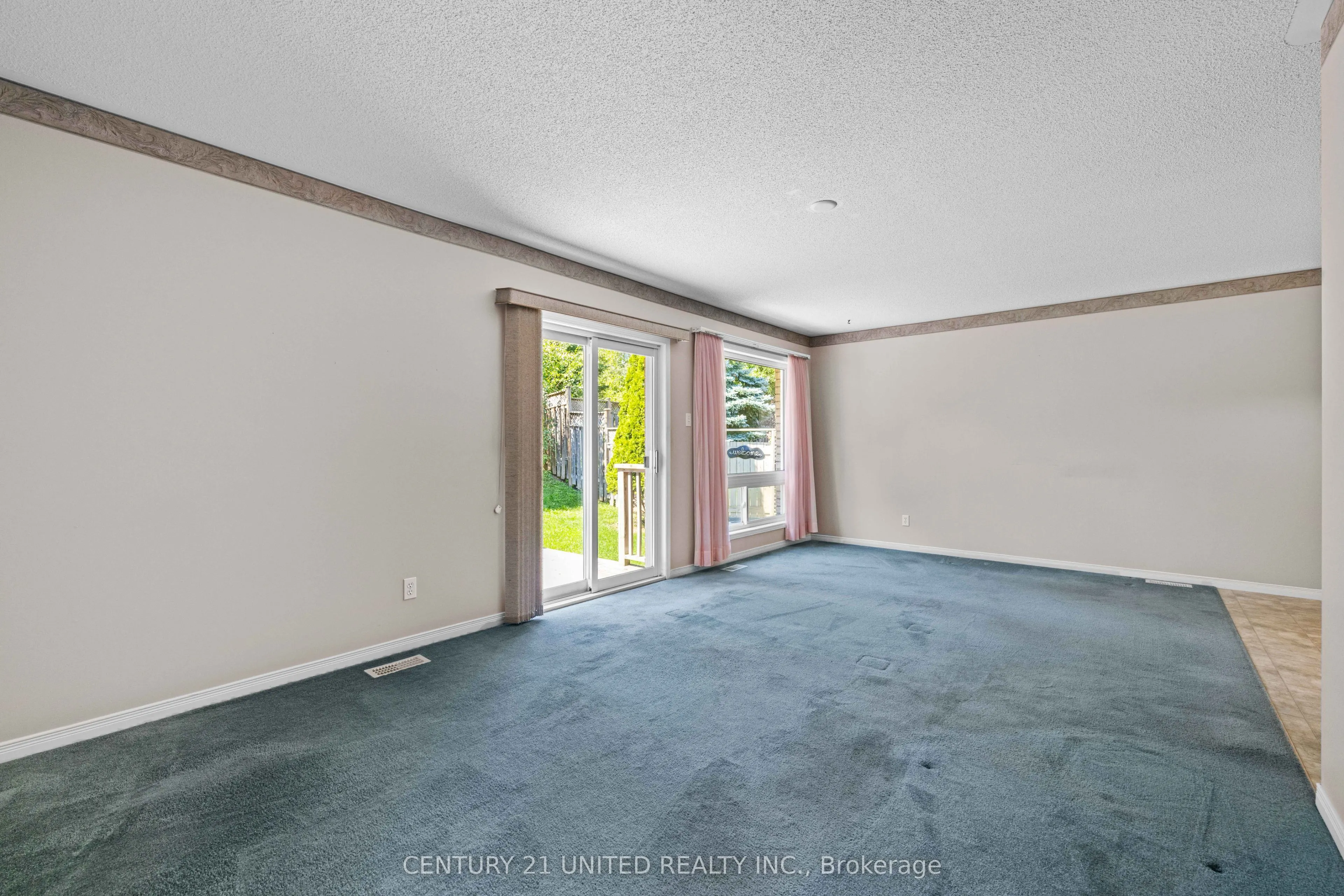 931 Ralphson Crescent