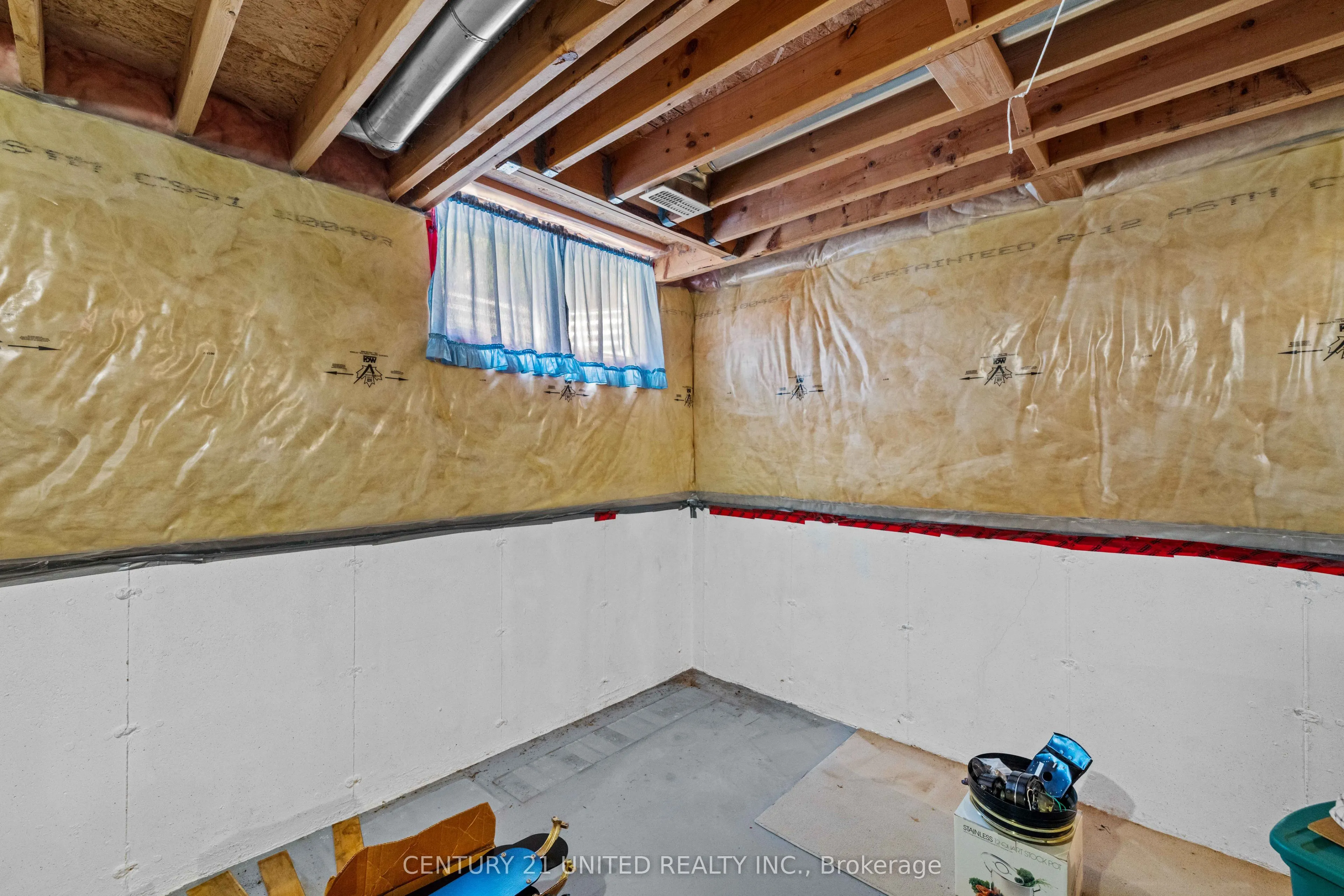931 Ralphson Crescent