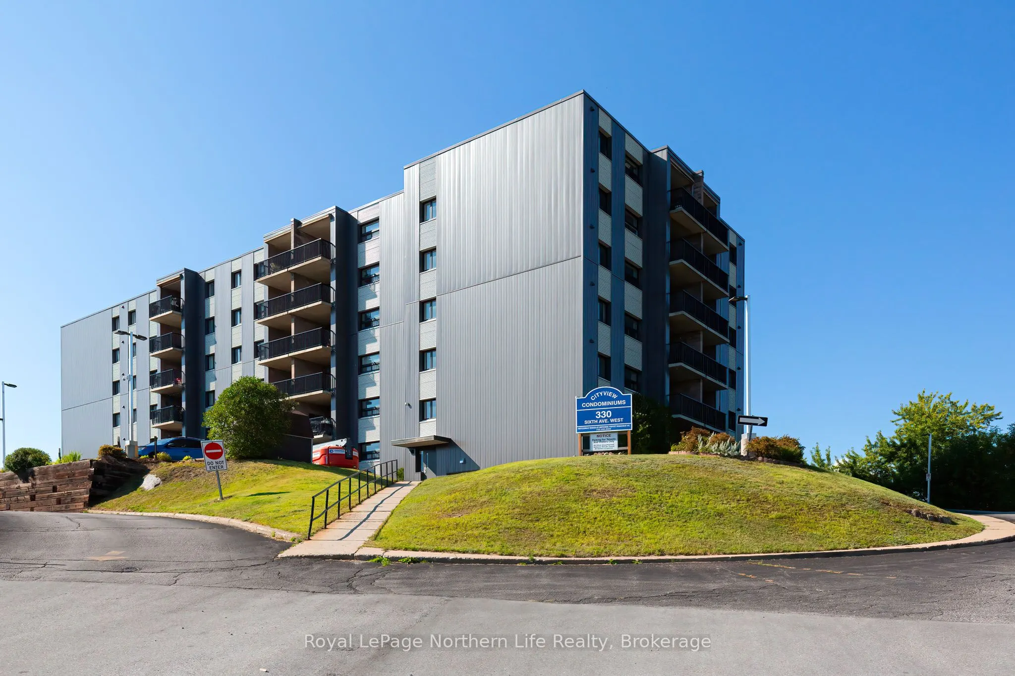 330 Sixth Avenue W, #202